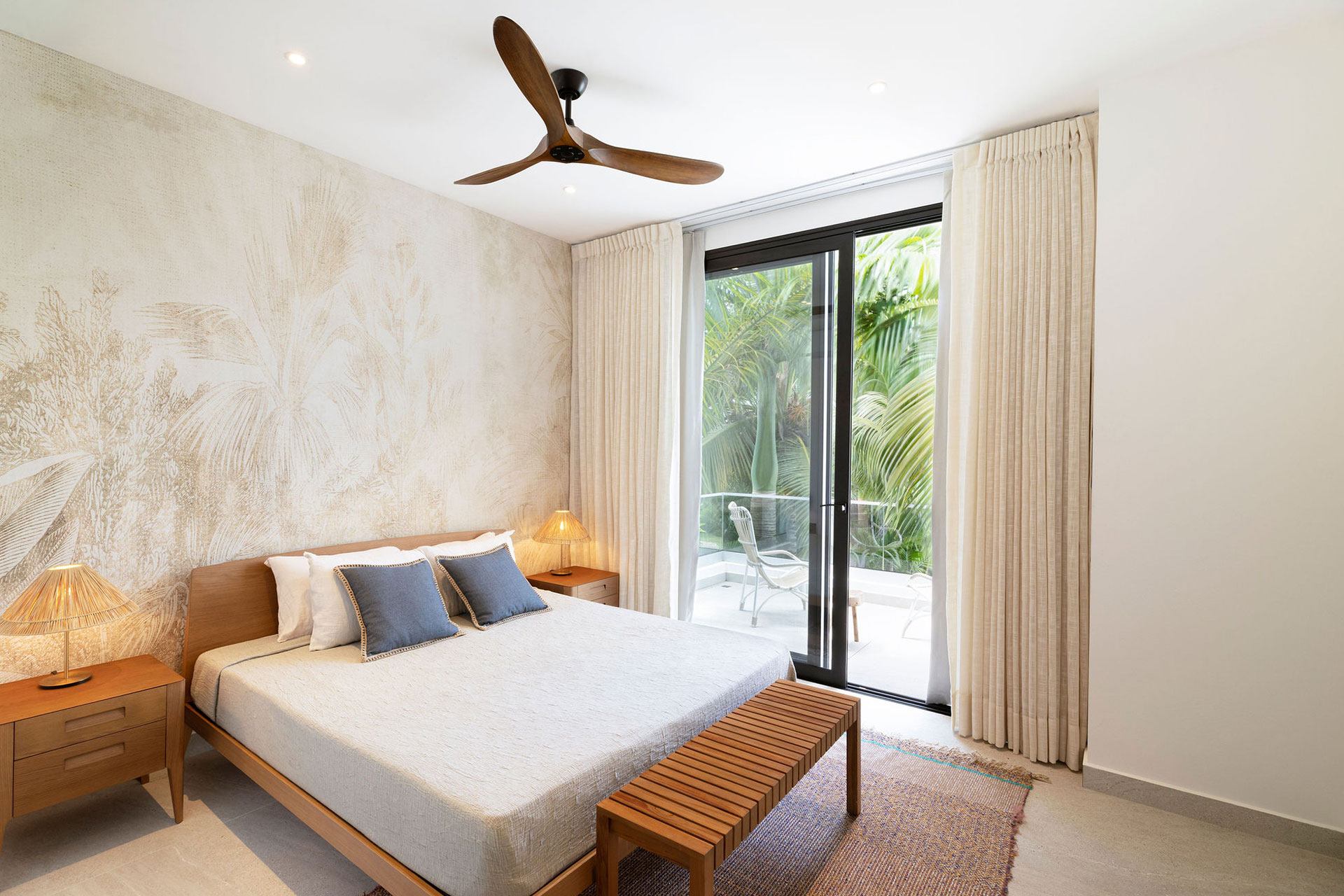 la-felicita_villa_semana-dominican-republic_interior-bed-room.jpg