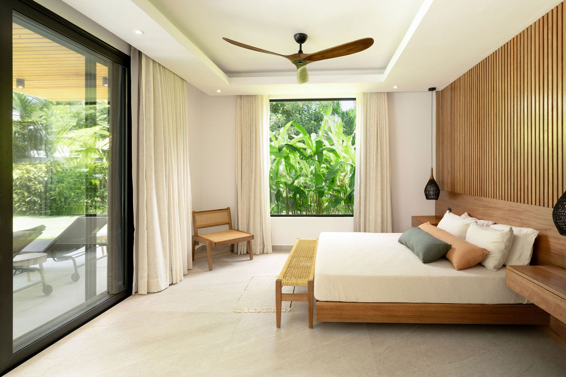 la-felicita_villa_semana-dominican-republic_interior-bedroom-design.jpg