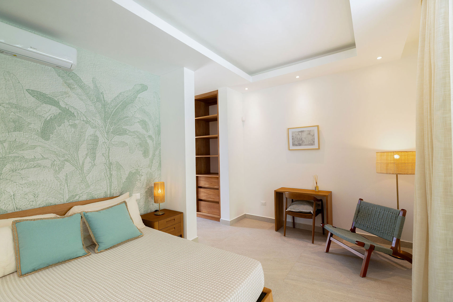 la-felicita_villa_semana-dominican-republic_interior-bedroom-detail.jpg
