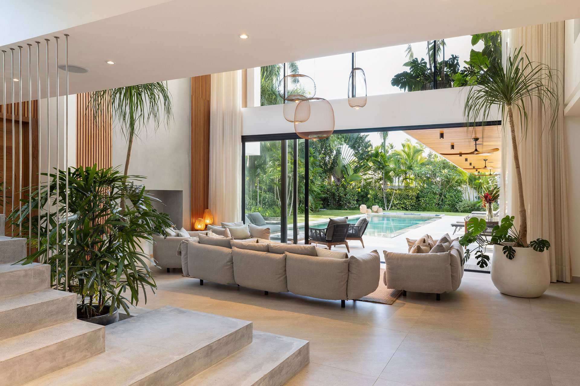 la-felicita_villa_semana-dominican-republic_interior-living-room.jpg