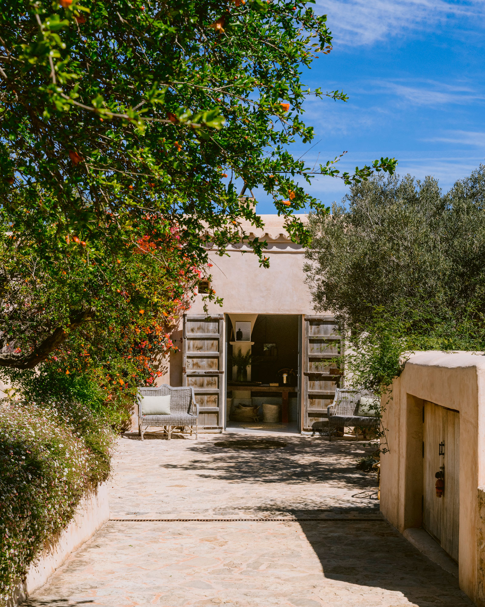 can-cielo_house_ibiza-spain_exterior-space.jpg