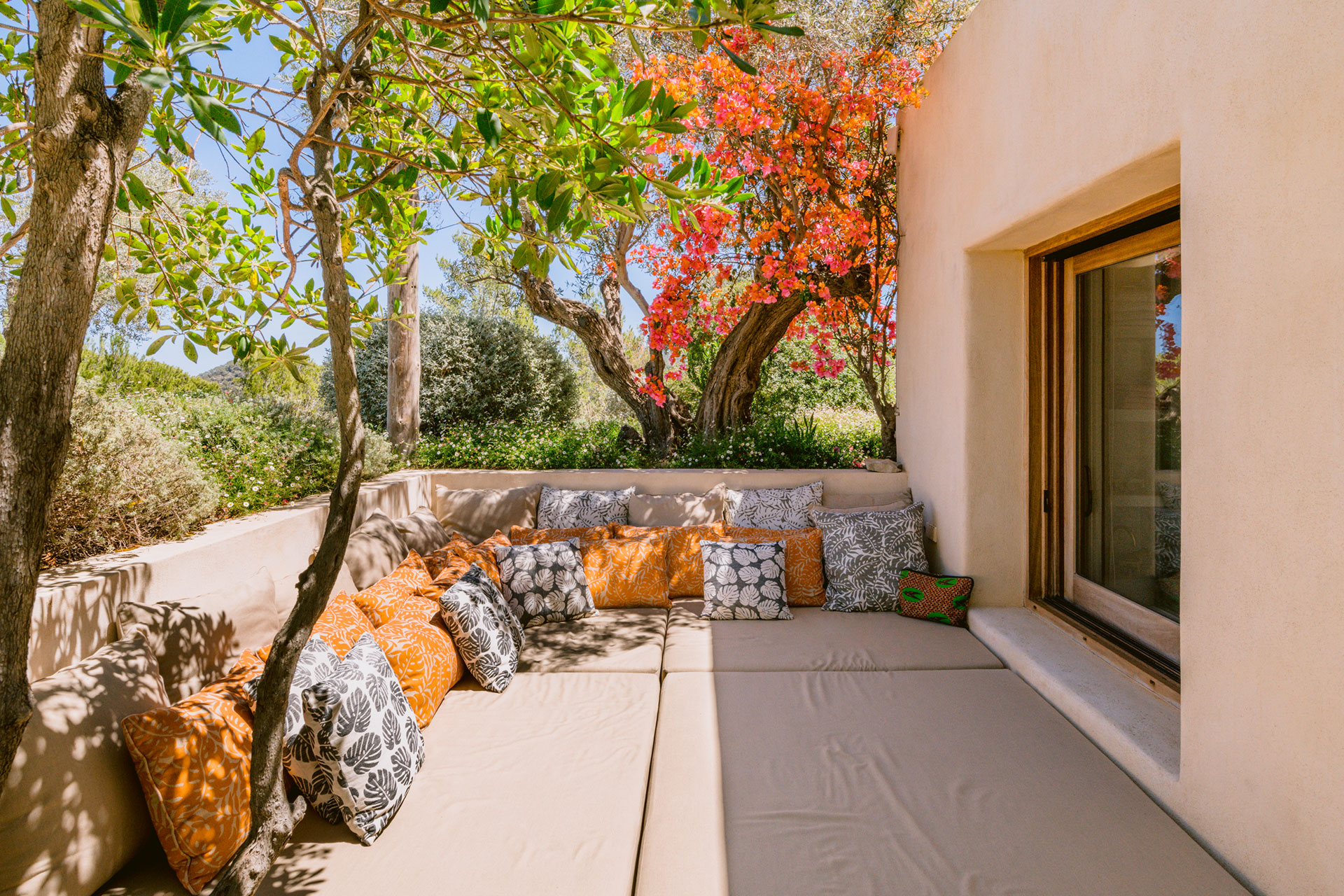 can-cielo_house_ibiza-spain_exterior-terrace-seating.jpg