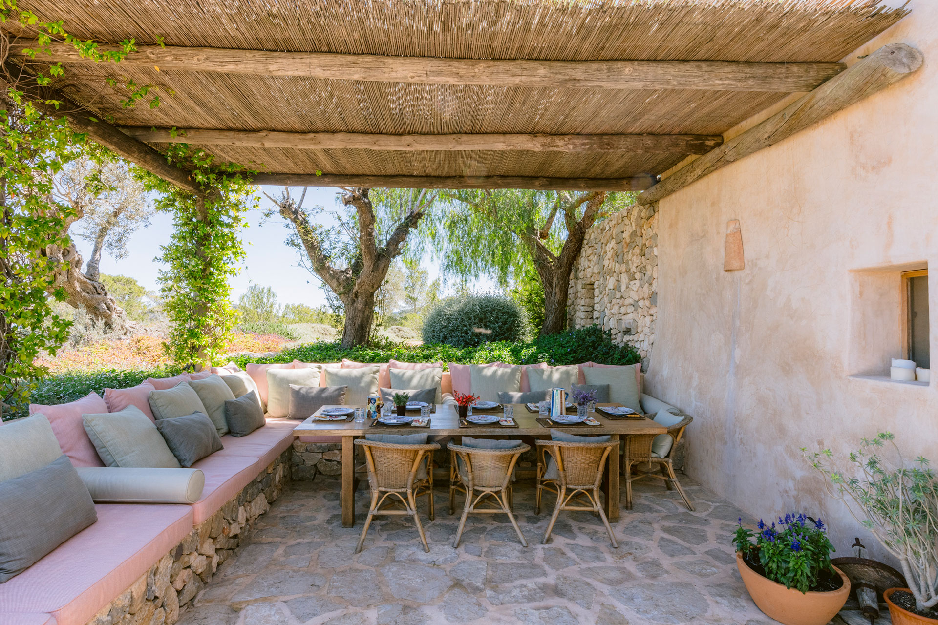 can-cielo_house_ibiza-spain_exterior-terrace-table.jpg