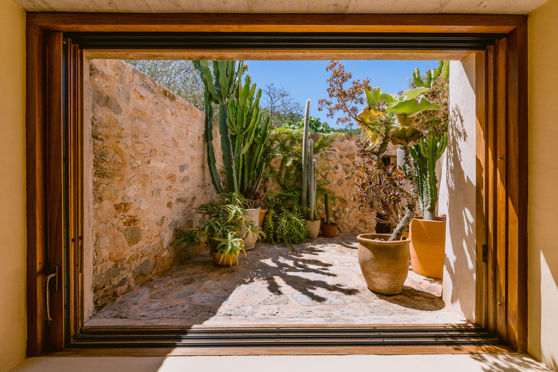 can-cielo_house_ibiza-spain_interior-view.jpg