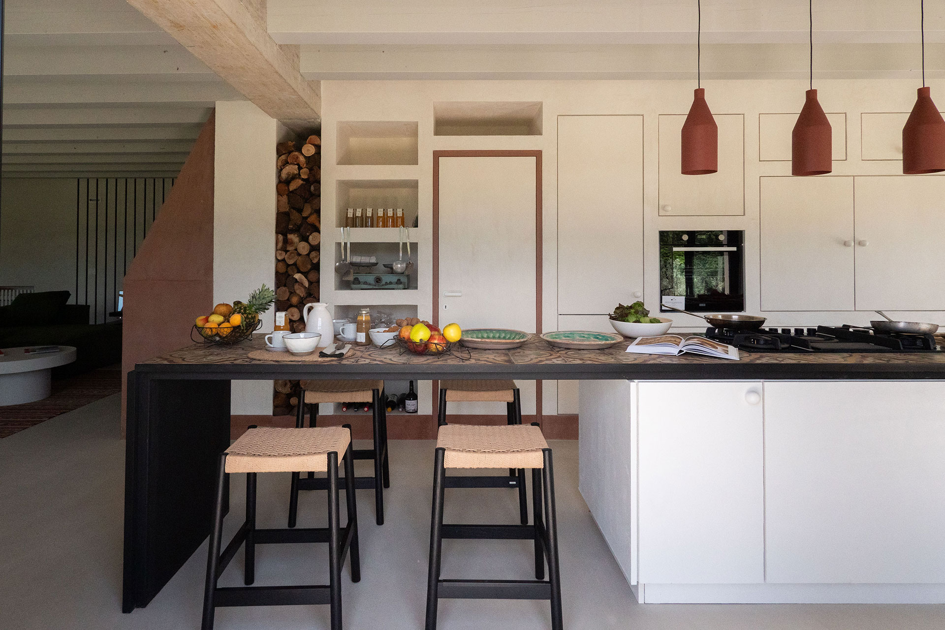 chaza-occhipinti-casa-grande_house_sicily-italy_interior-kitchen.jpg