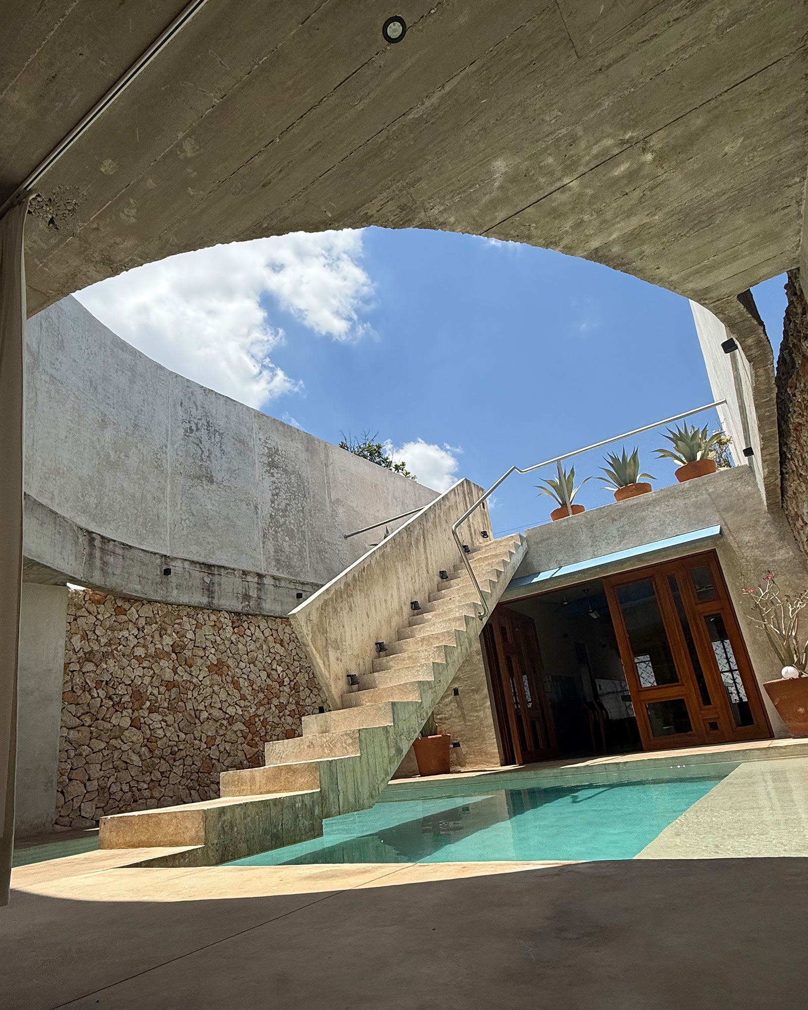casa-soskil_house_merida-yucatan-mexico_exterior-architecture.jpg