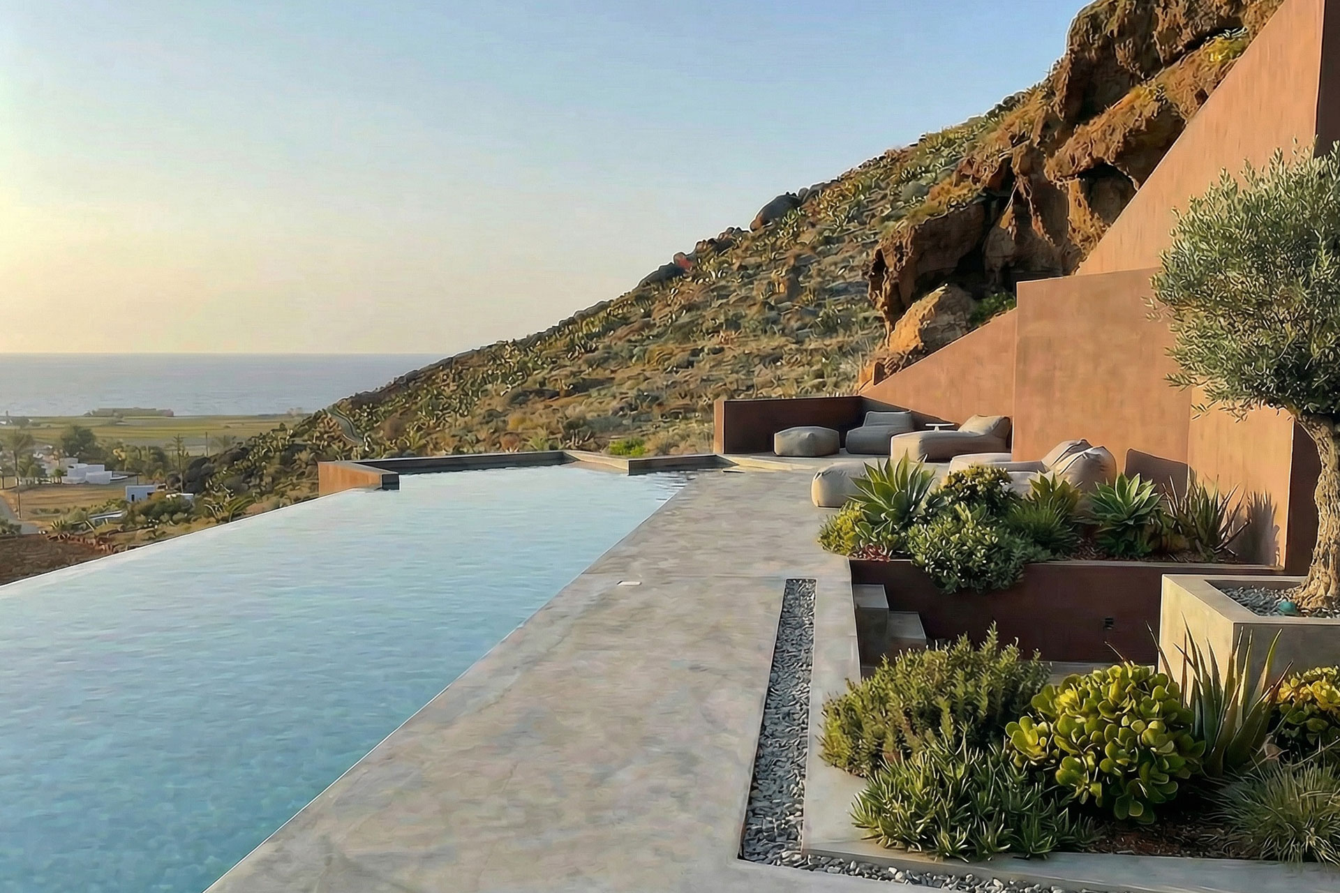 anzo-villas_villa_santorini-greece_interior-blue-bliss-exterior-pool.jpg