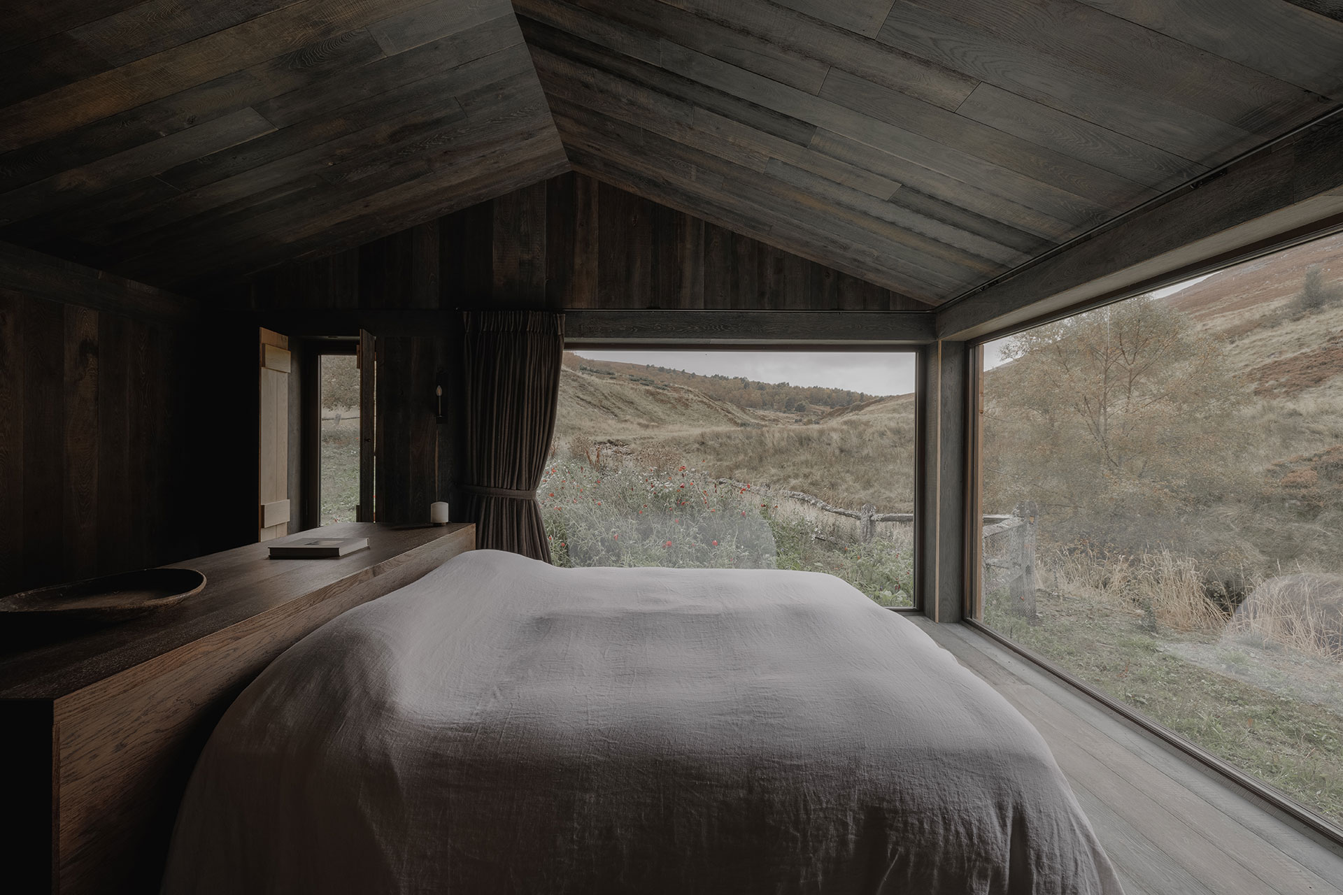 laggan-cottage_cottage_ballater-scotland-uk_interior-bedroom.jpg