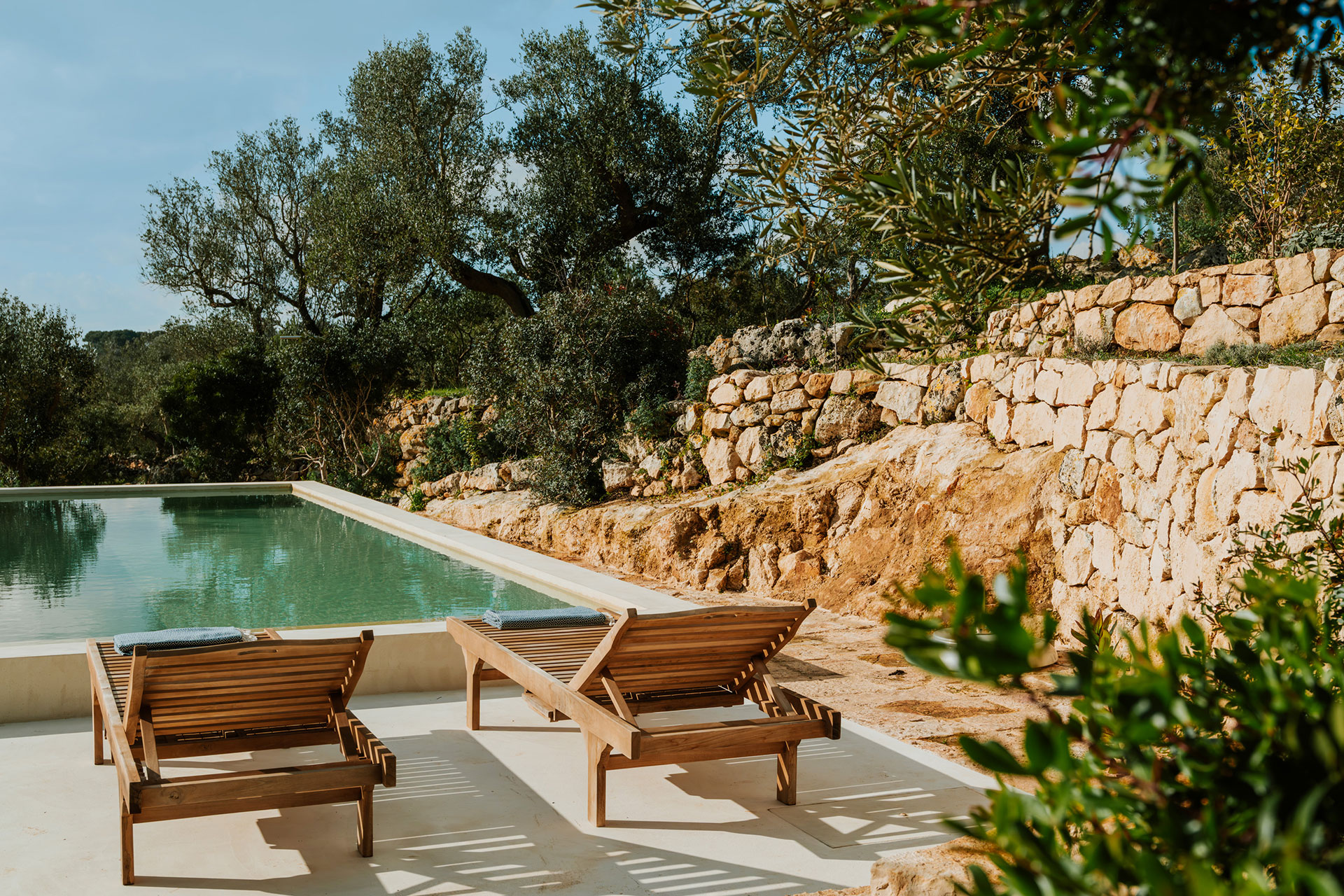 trullo-in-cima_trullo_puglia-italy_exterior-pool-detail-space.jpg
