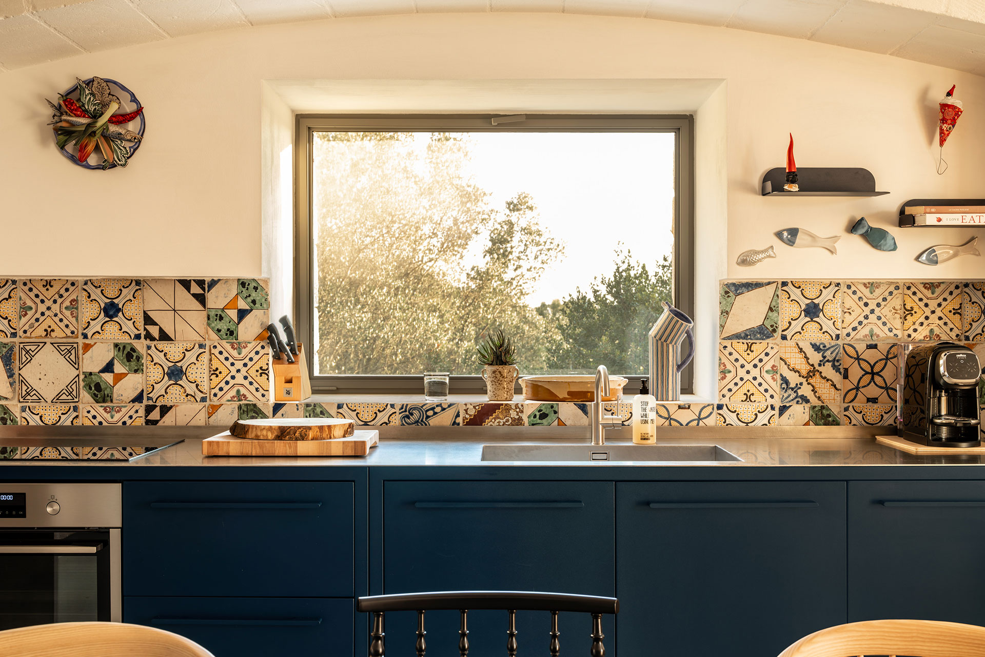 trullo-in-cima_trullo_puglia-italy_interior.jpg