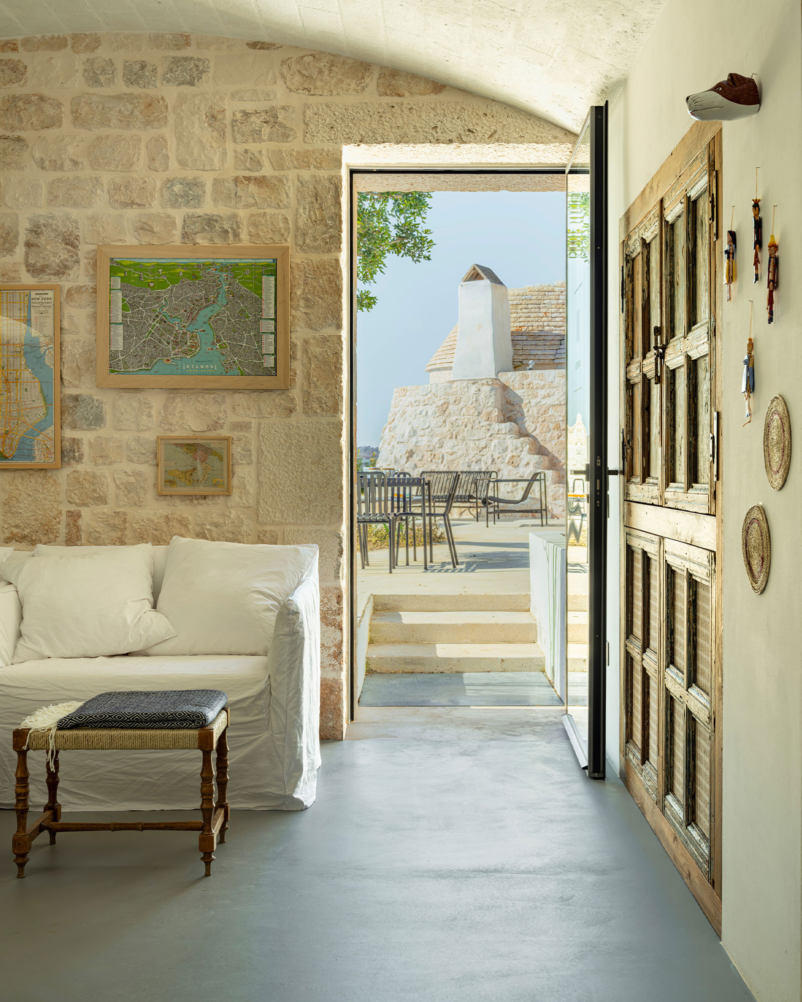 trullo-in-cima_trullo_puglia-italy_interior-design.jpg