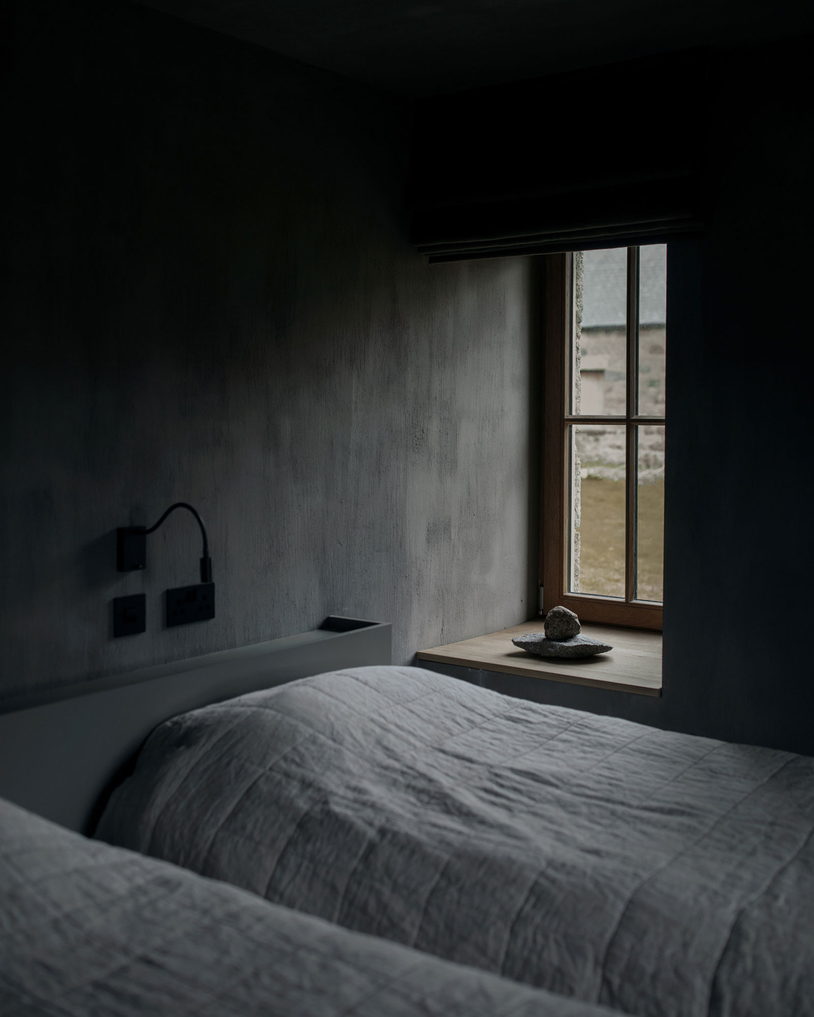 inverenzie-cottage_cottage_ballater-scotland-uk_interior-bed-room.jpg