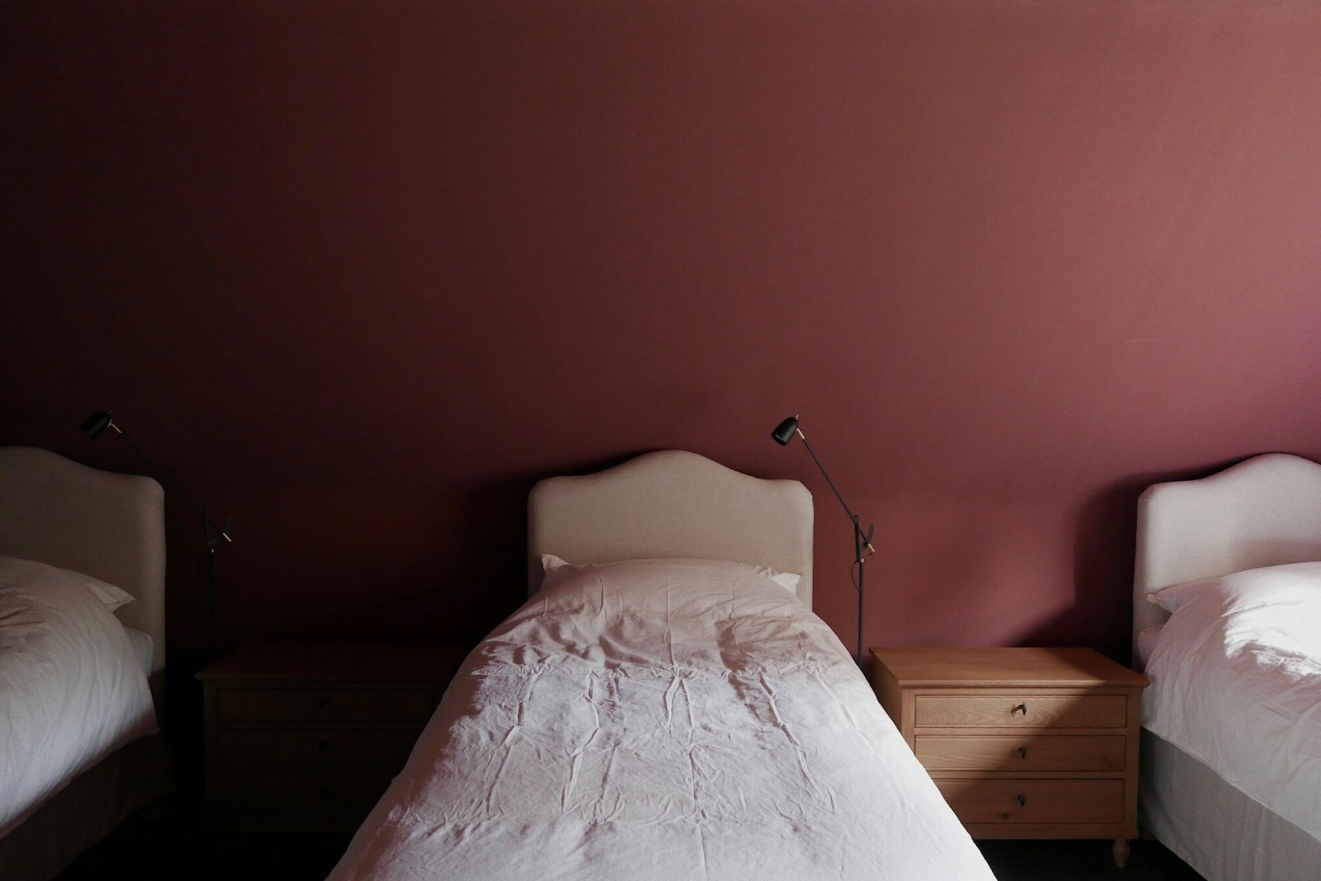 the-old-school_cottage_ballater-scotland-uk_interior-beds.jpg