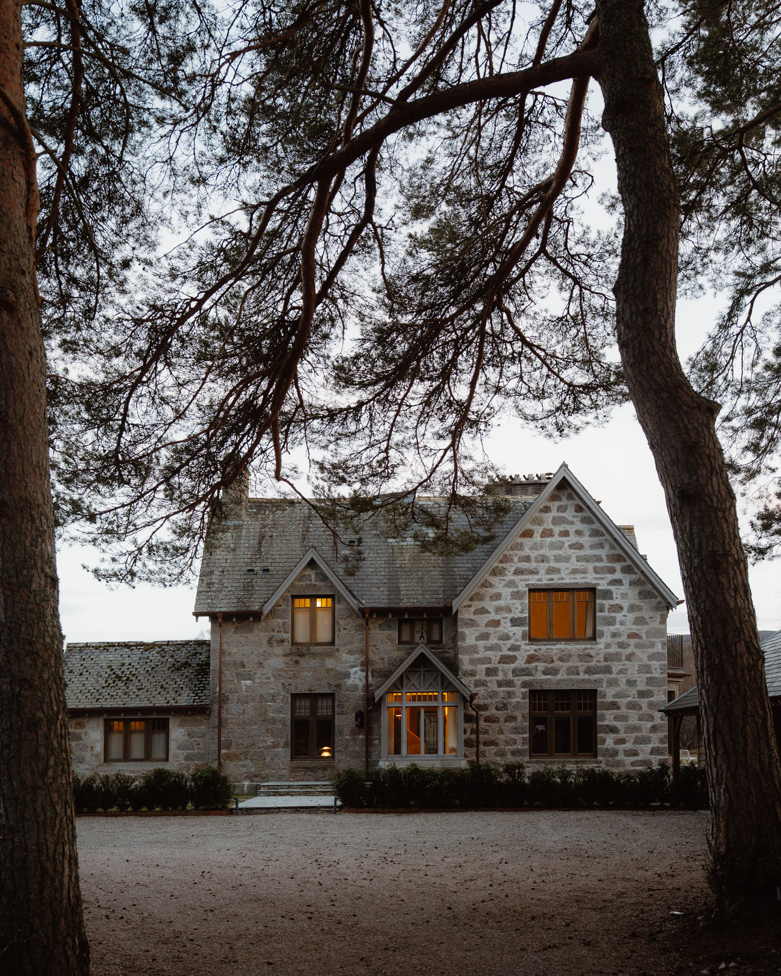 faunoran-house_house_crathie-scotland-uk_exterior-design.jpg
