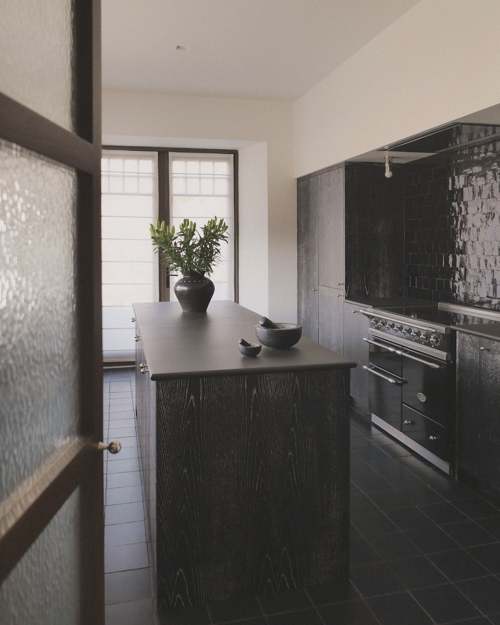 faunoran-house_house_crathie-scotland-uk_interior-kitchen-design.jpg
