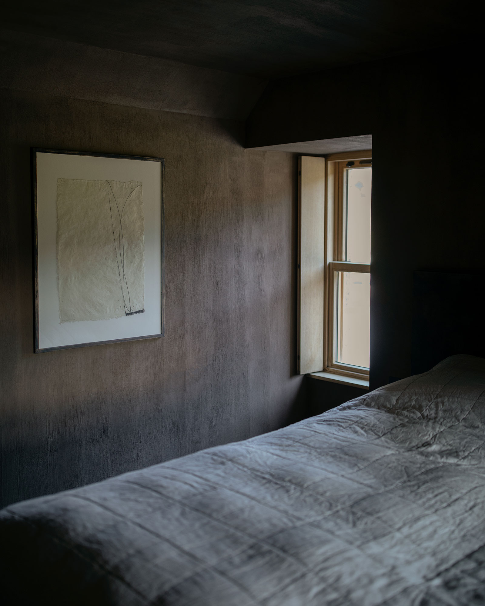 gairnshiel-lodge_castle_ballater-scotland-uk_interior-bed-detail.jpg