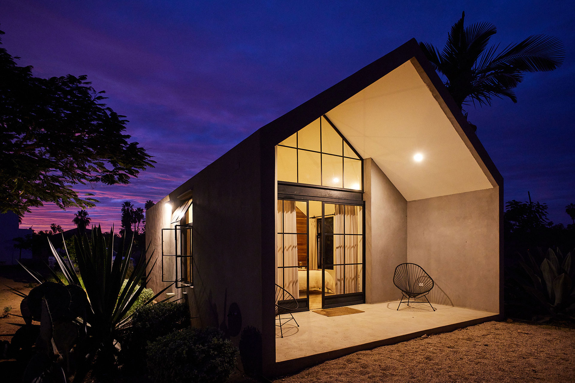rancho-cuatro-patas_estate_baja-california-sur-mexico_exterior-night-detail.jpg