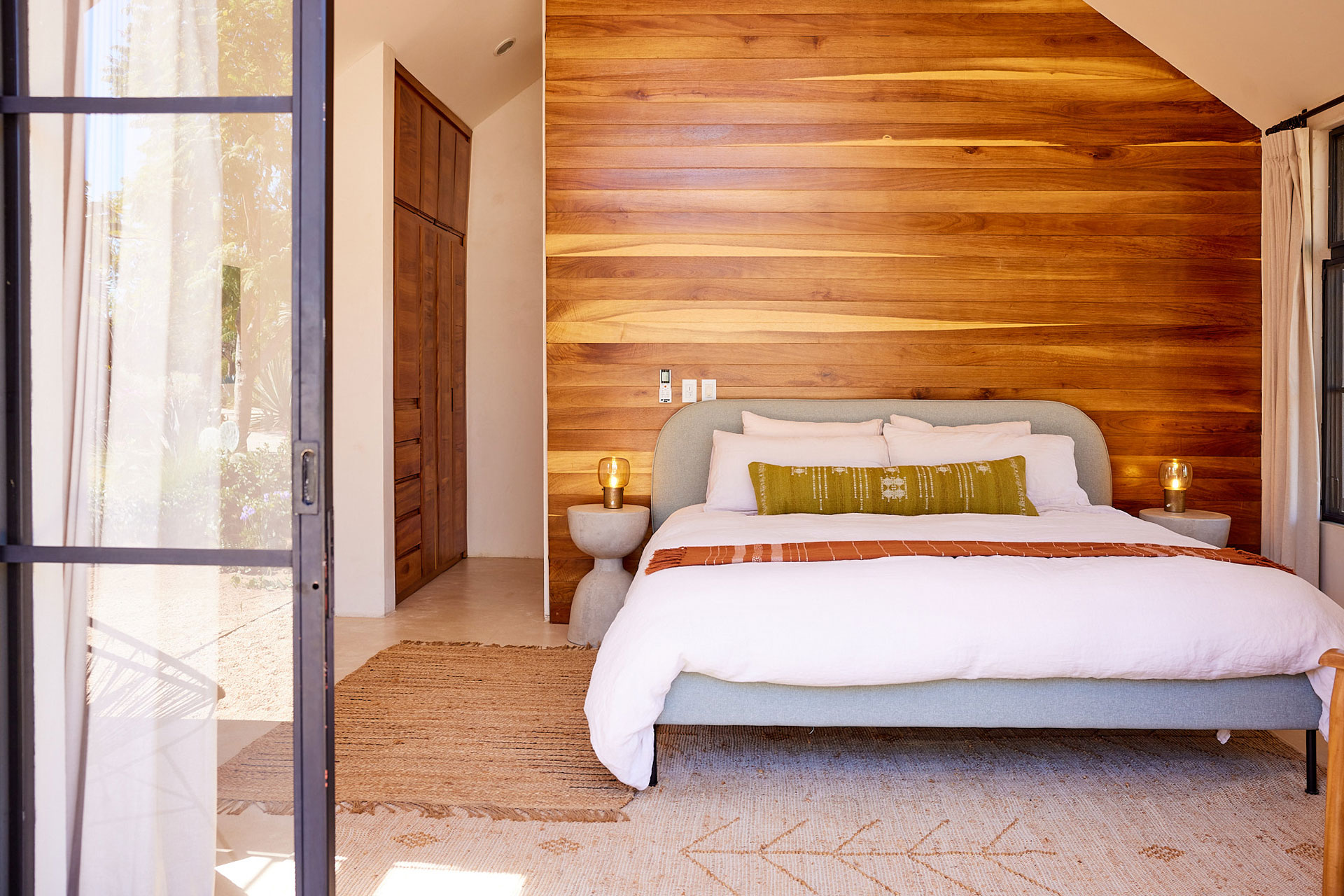 rancho-cuatro-patas_estate_baja-california-sur-mexico_interior-bedroom-design-space.jpg
