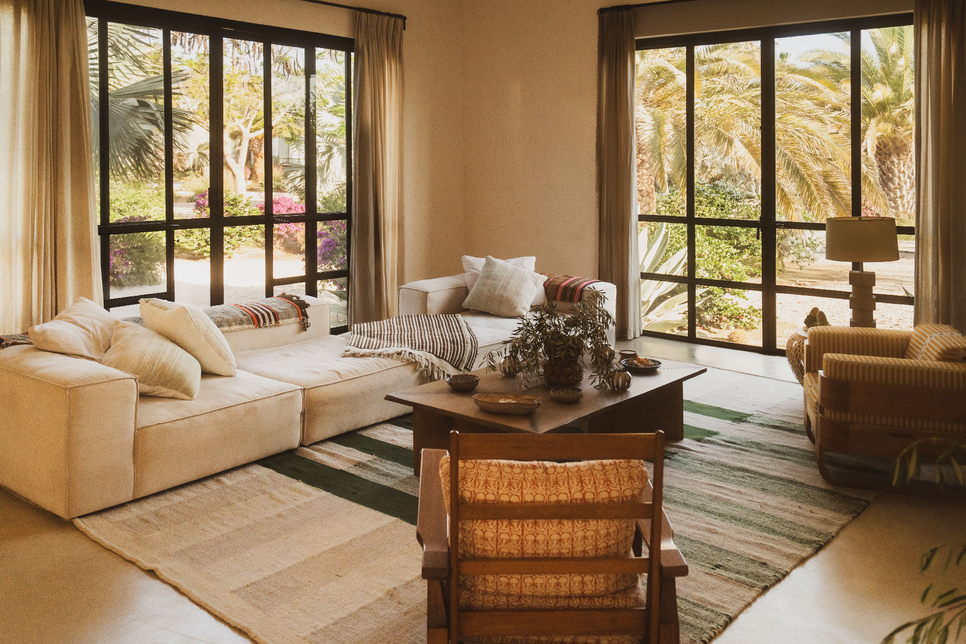 rancho-cuatro-patas_estate_baja-california-sur-mexico_interior-living-room.jpg