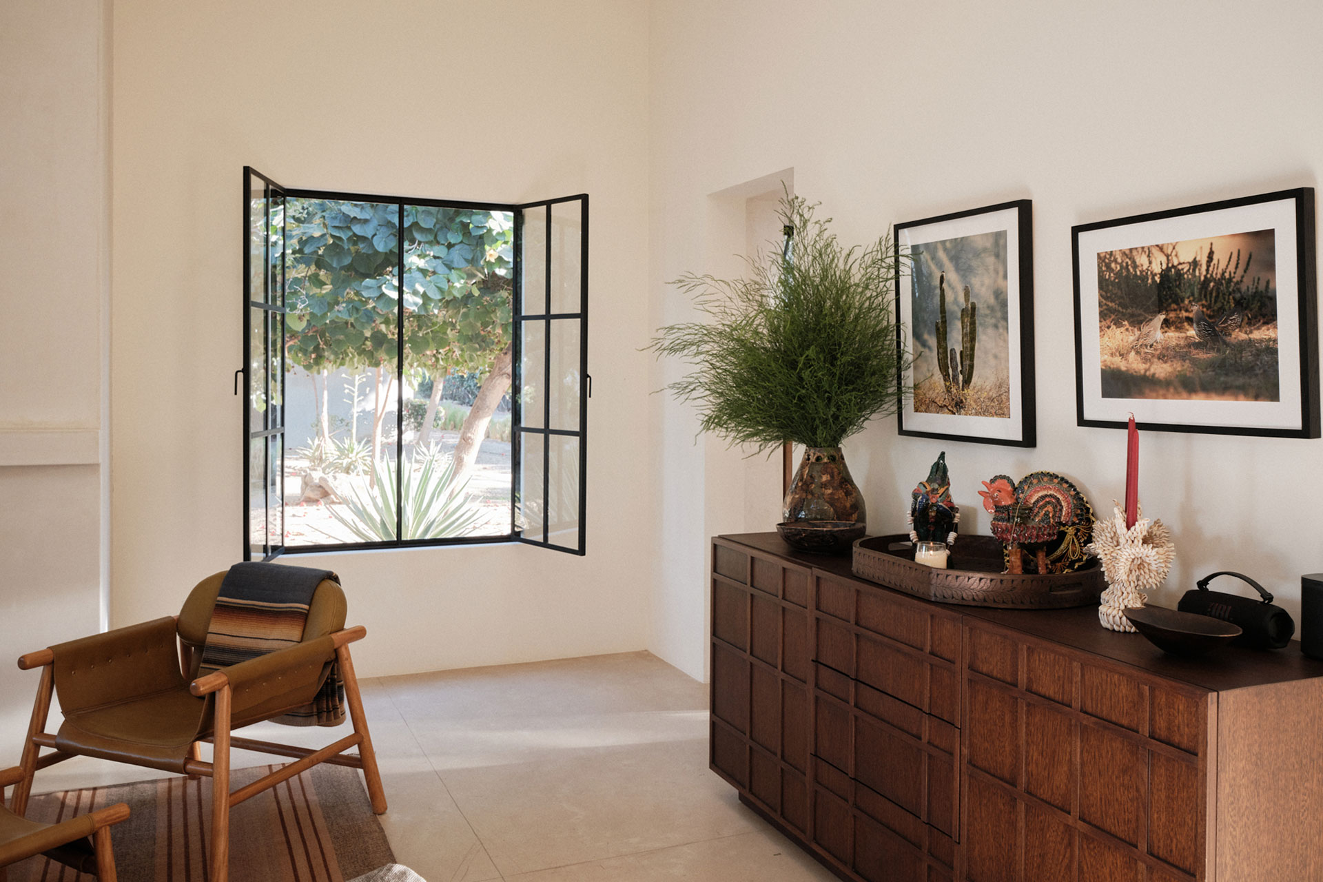 rancho-cuatro-patas_estate_baja-california-sur-mexico_interior-window.jpg