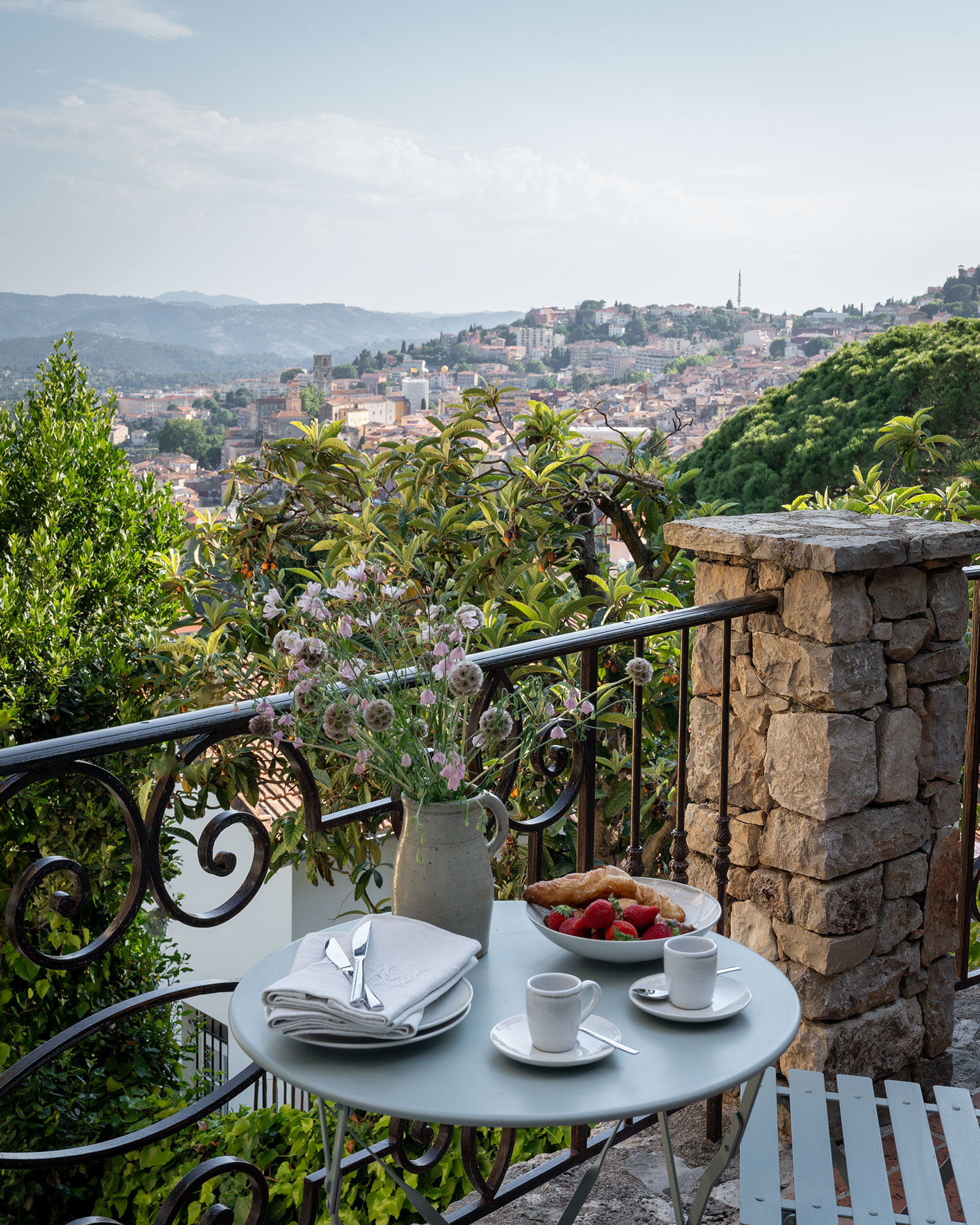 domaine-casa-del-sol_villa_grasse-france_exterior-view-studio.jpg