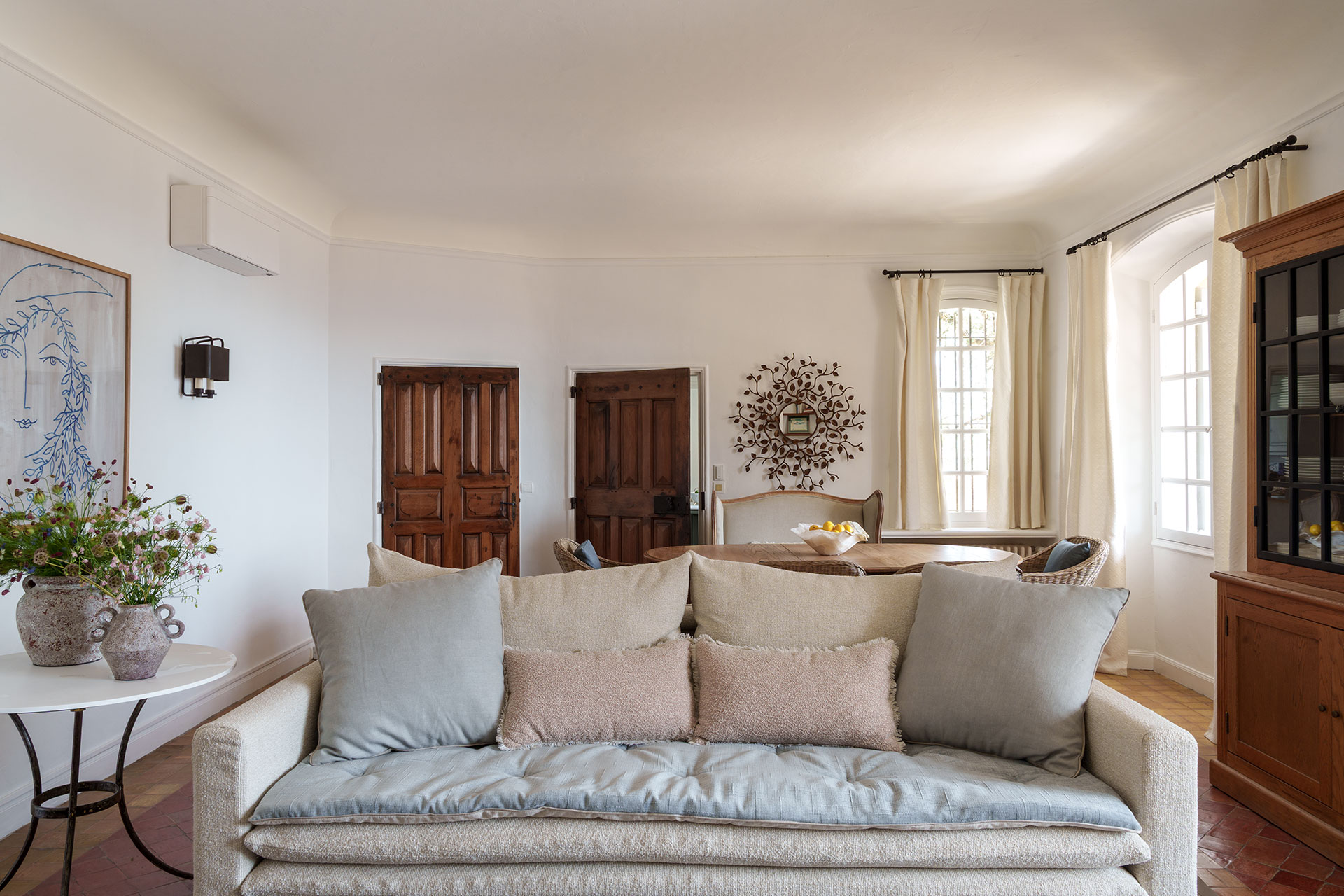 domaine-casa-del-sol_villa_grasse-france_interior-main-villa.jpg