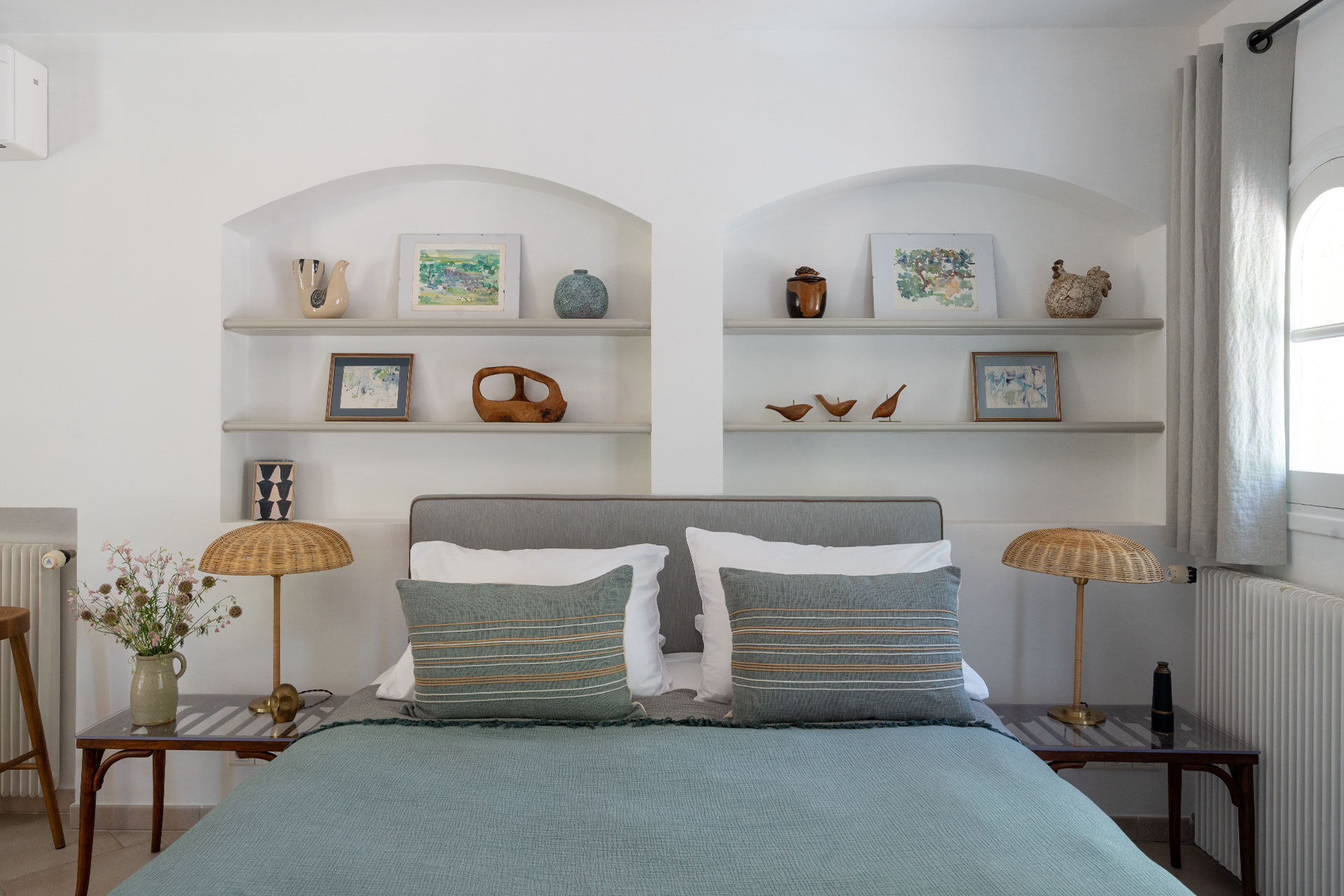 domaine-casa-del-sol_villa_grasse-france_interior-studio-apartment-bed.jpg
