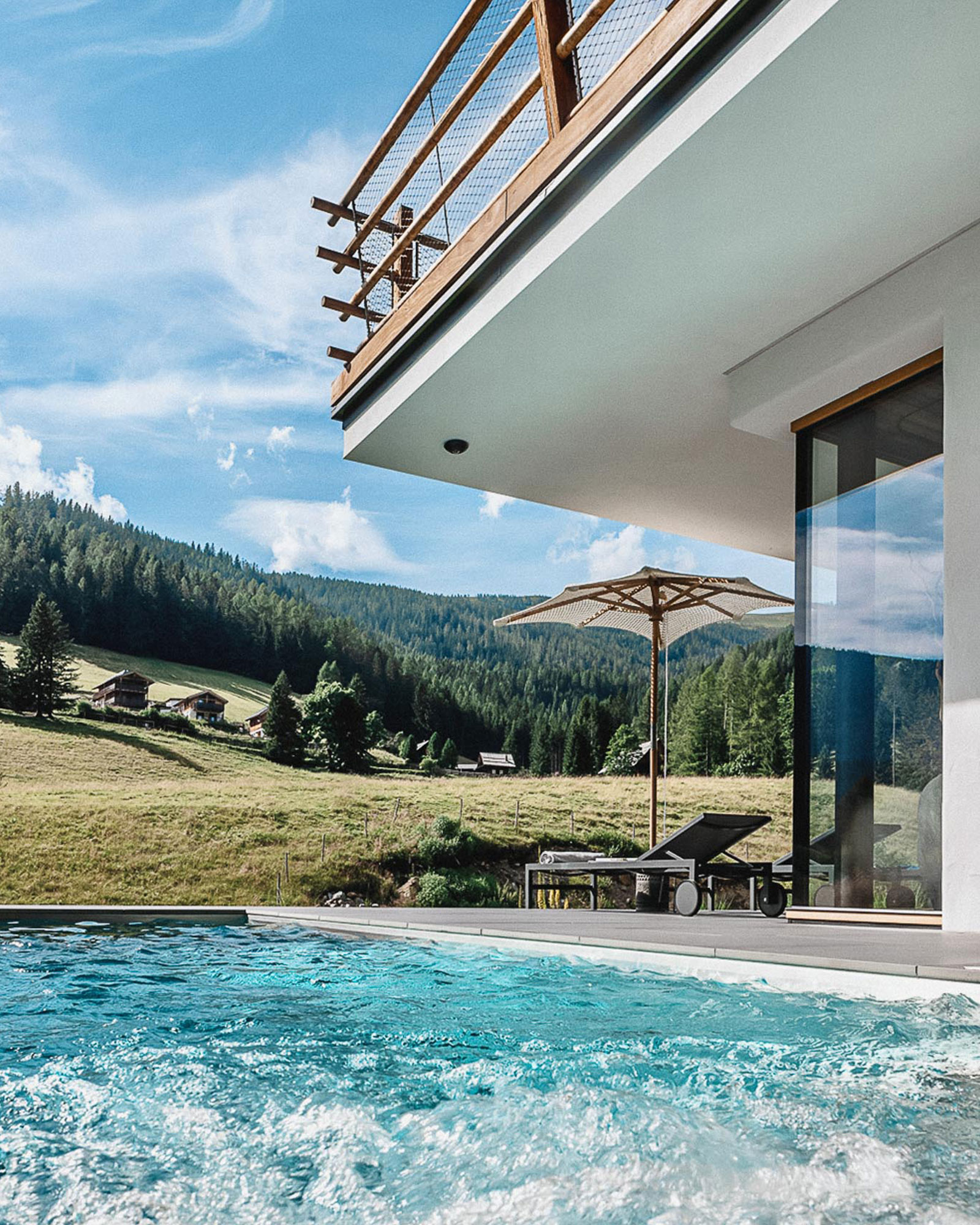 chalet-falk_chalet_karnten-austria_exterior-pool-detail.jpg