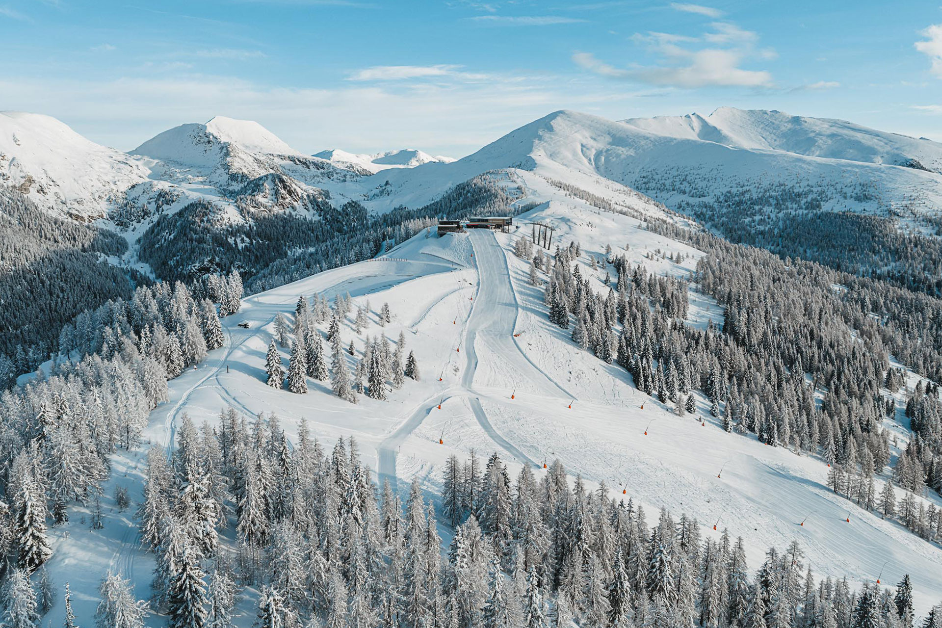 chalet-falk_chalet_karnten-austria_exterior-snow.jpg