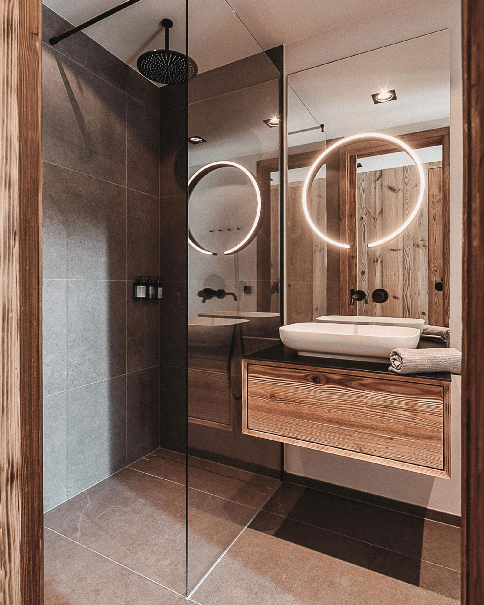 chalet-falk_chalet_karnten-austria_interior-bath-room.jpg