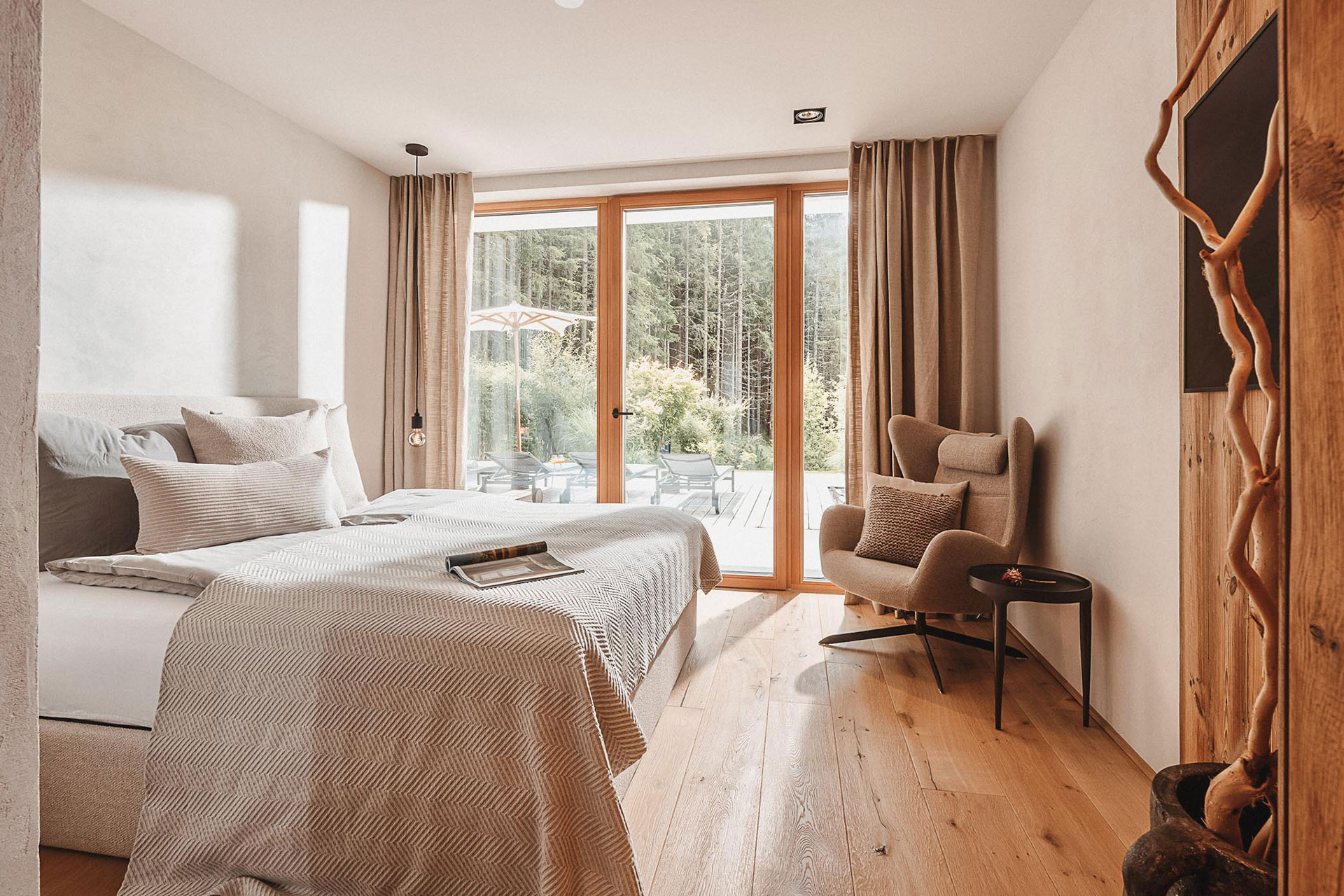 chalet-falk_chalet_karnten-austria_interior-bed-room.jpg