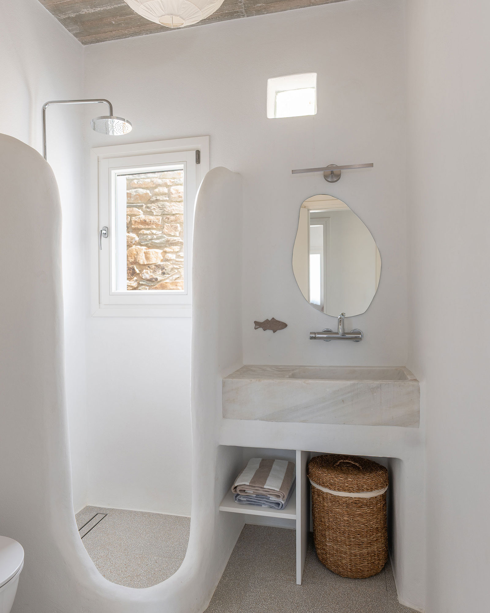 villa-petra_villa_andros-greece_interior-bathroom.jpg
