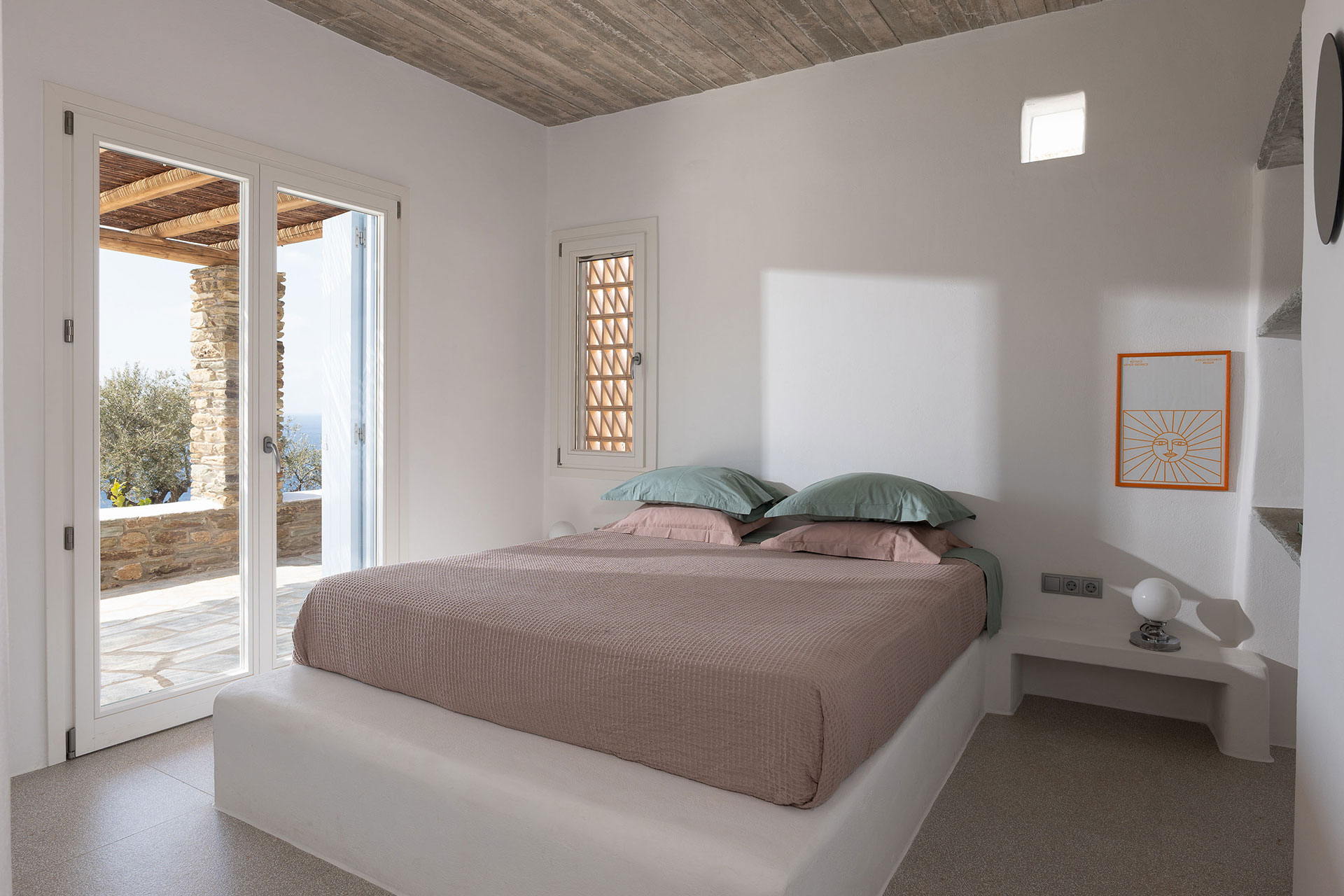villa-petra_villa_andros-greece_interior-bedroom.jpg