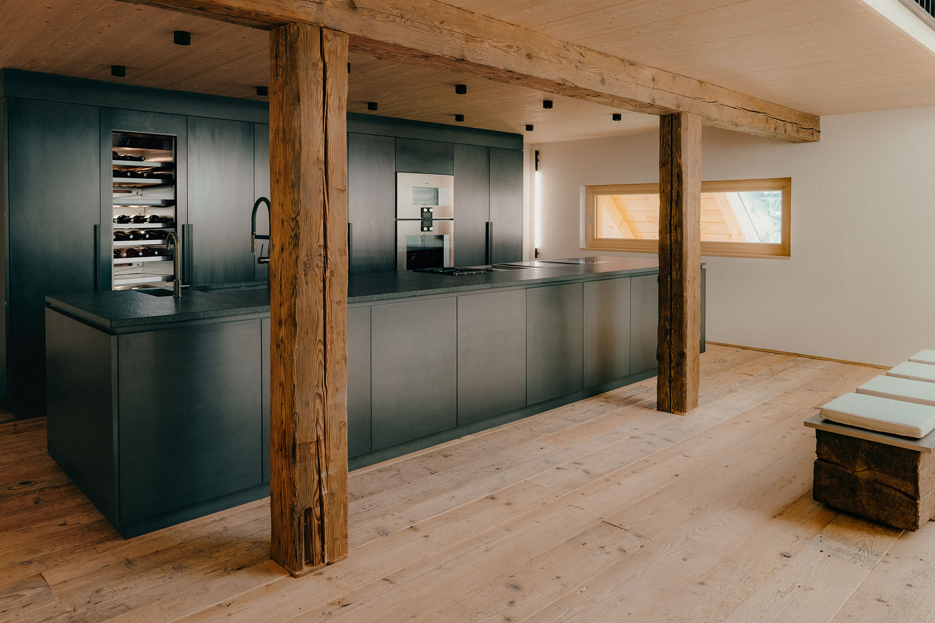 black-forest-house-1650_house_wieden-germany_interior-kitchen-design-space.jpg