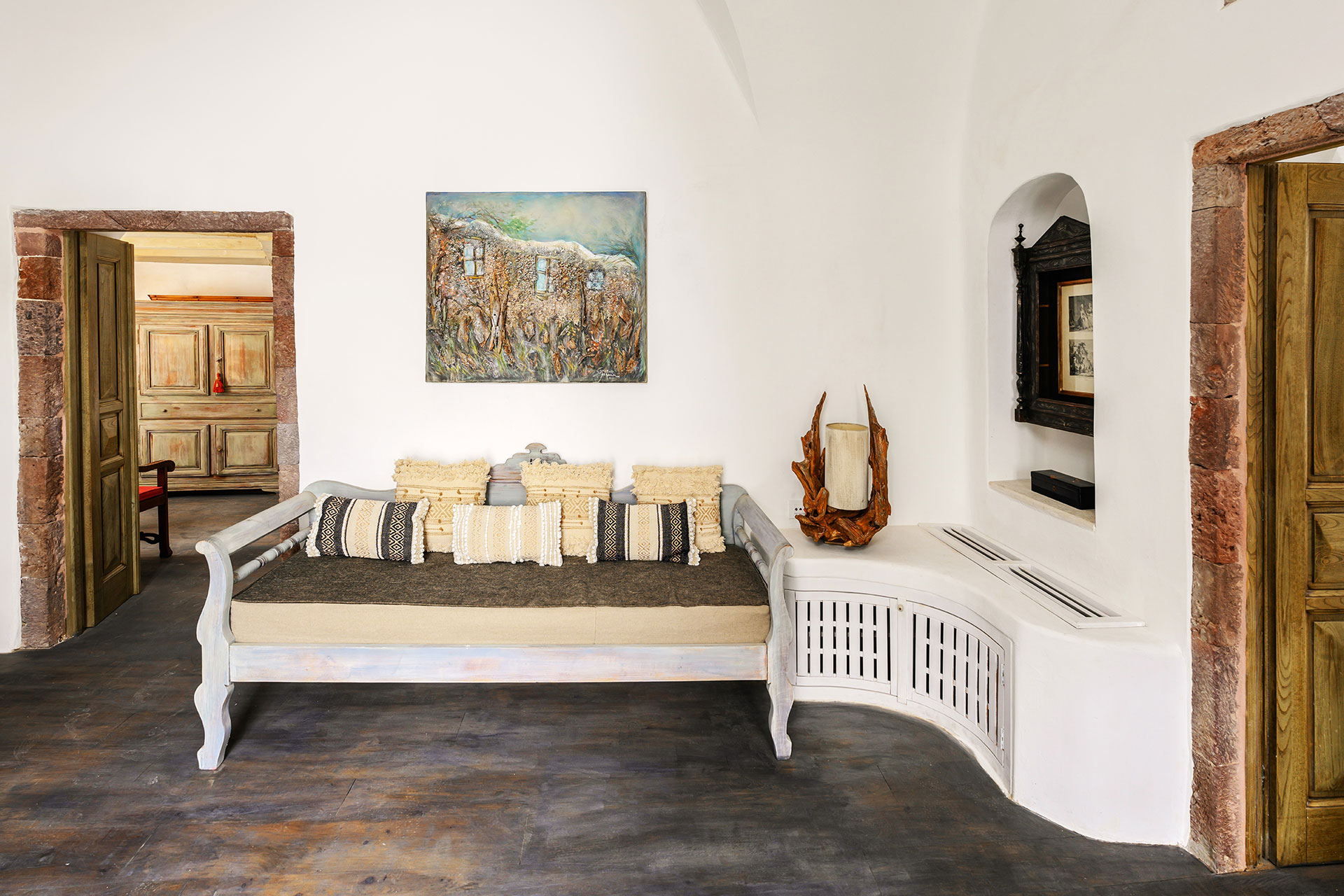 historical-villa-santa-croce_house_santorini-greece_interior-seat.jpg
