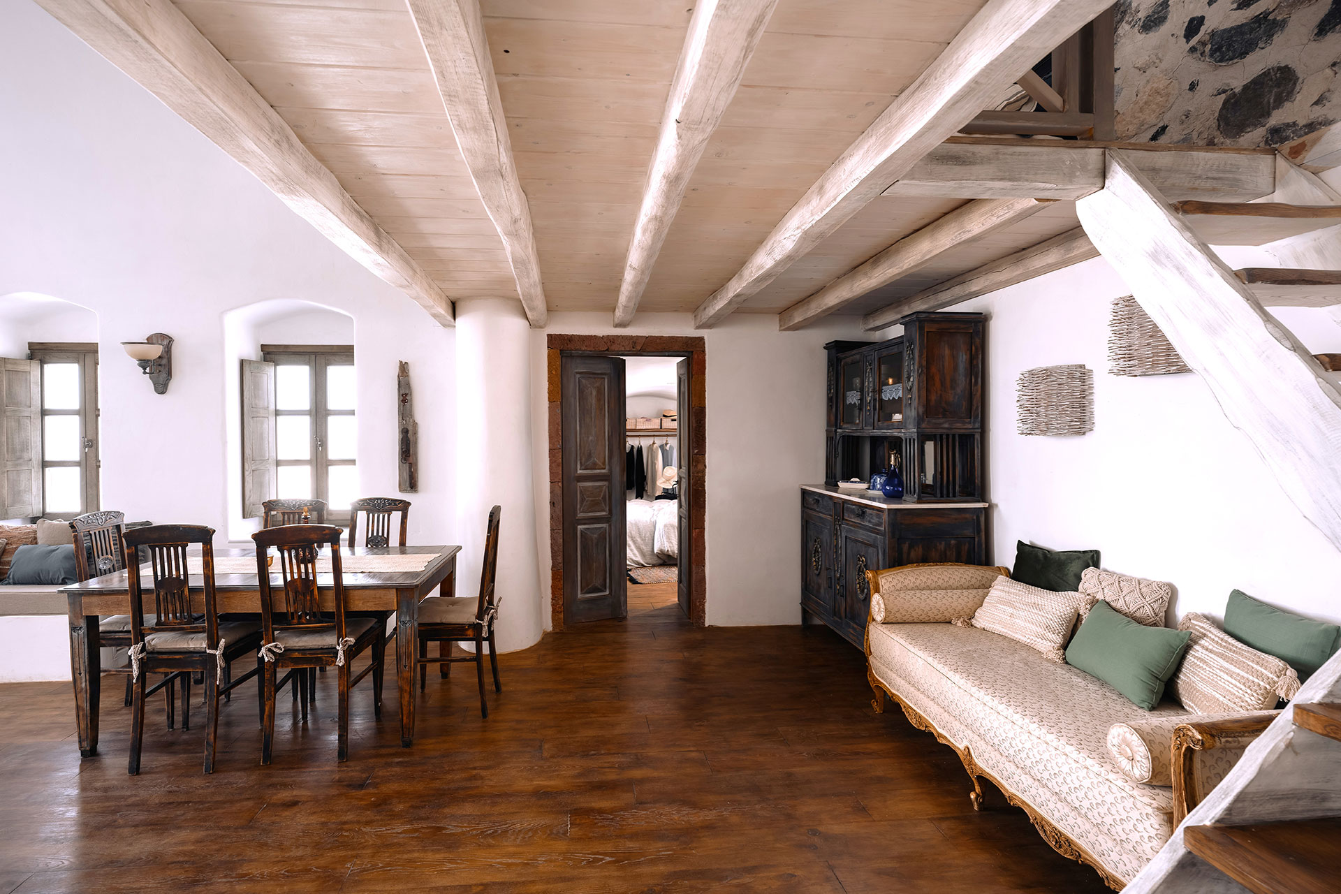 historical-villa-santa-croce_house_santorini-greece_interior-space.jpg