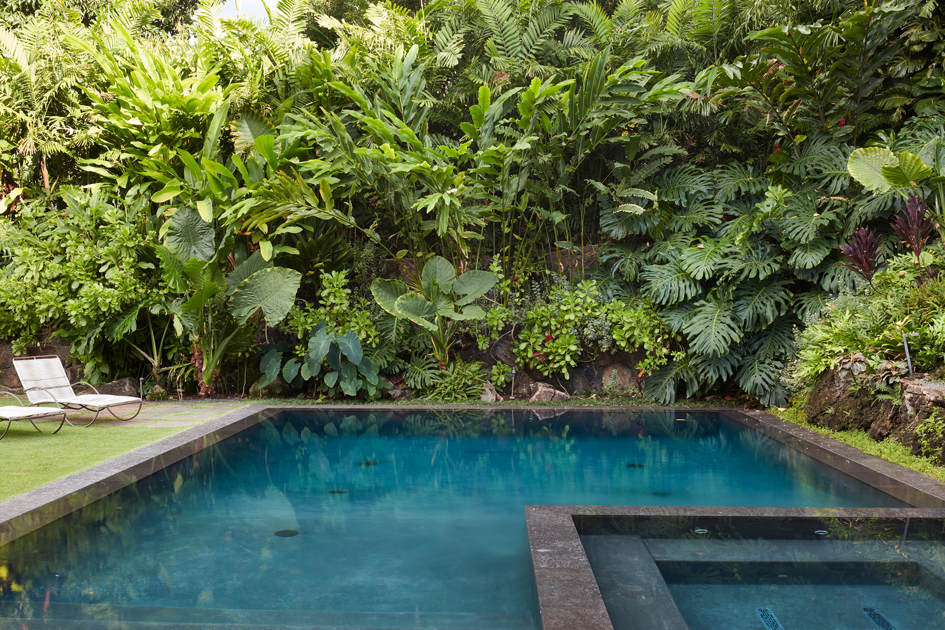 diamond-head-hillside-estate_villa_honolulu-hawaii-usa_exterior-pool.jpg