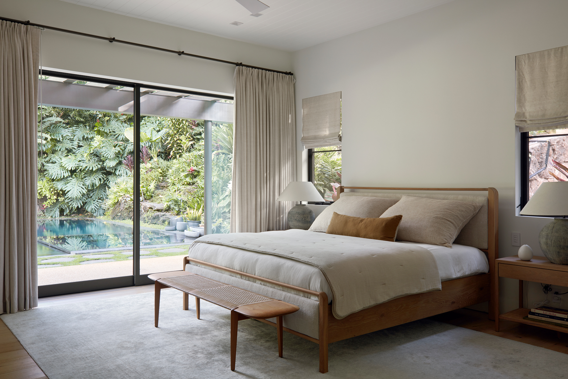diamond-head-hillside-estate_villa_honolulu-hawaii-usa_interior-bedroom.jpg