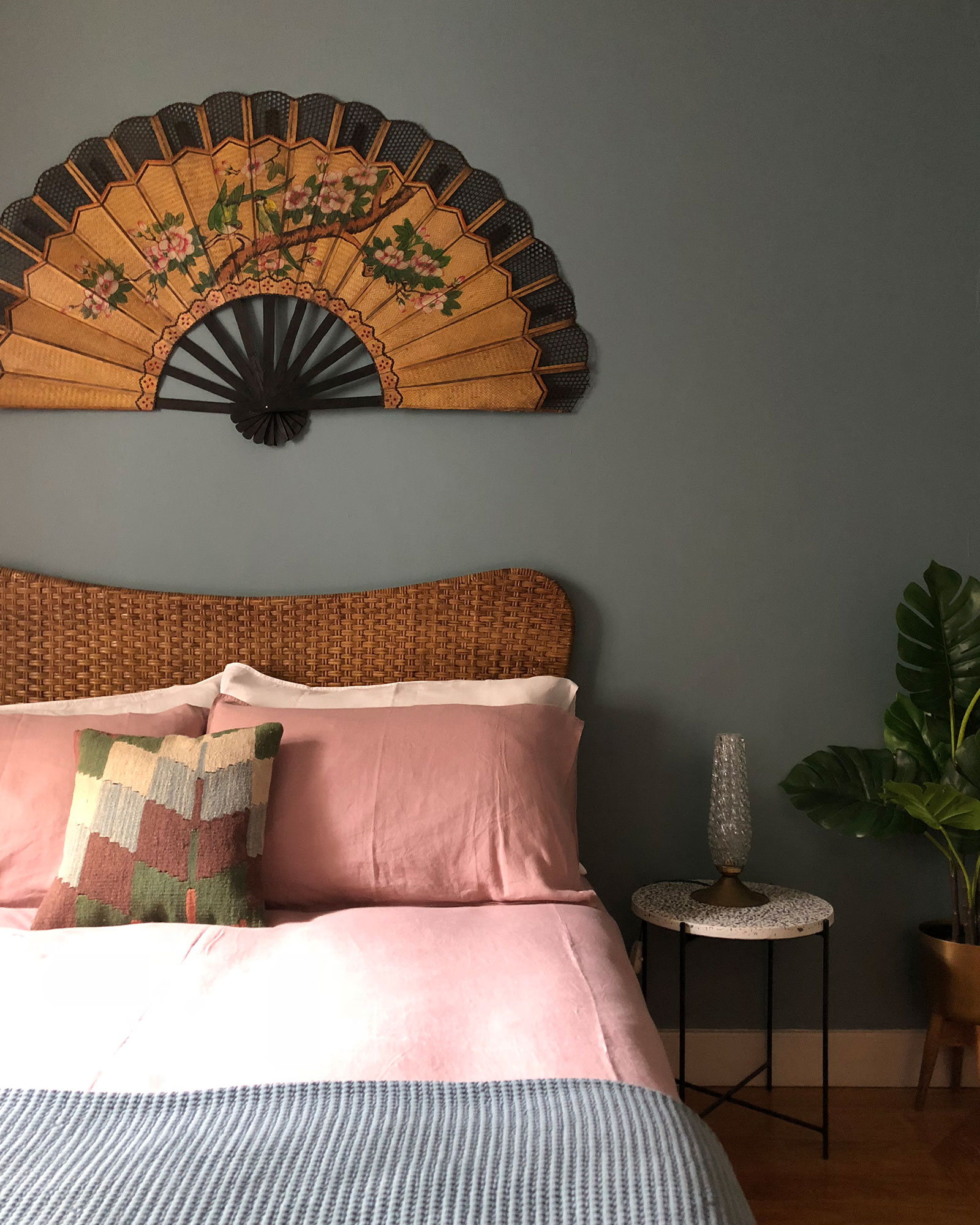 vintage-bonfim_apartment_porto-portugal_interior-bed-room.jpg