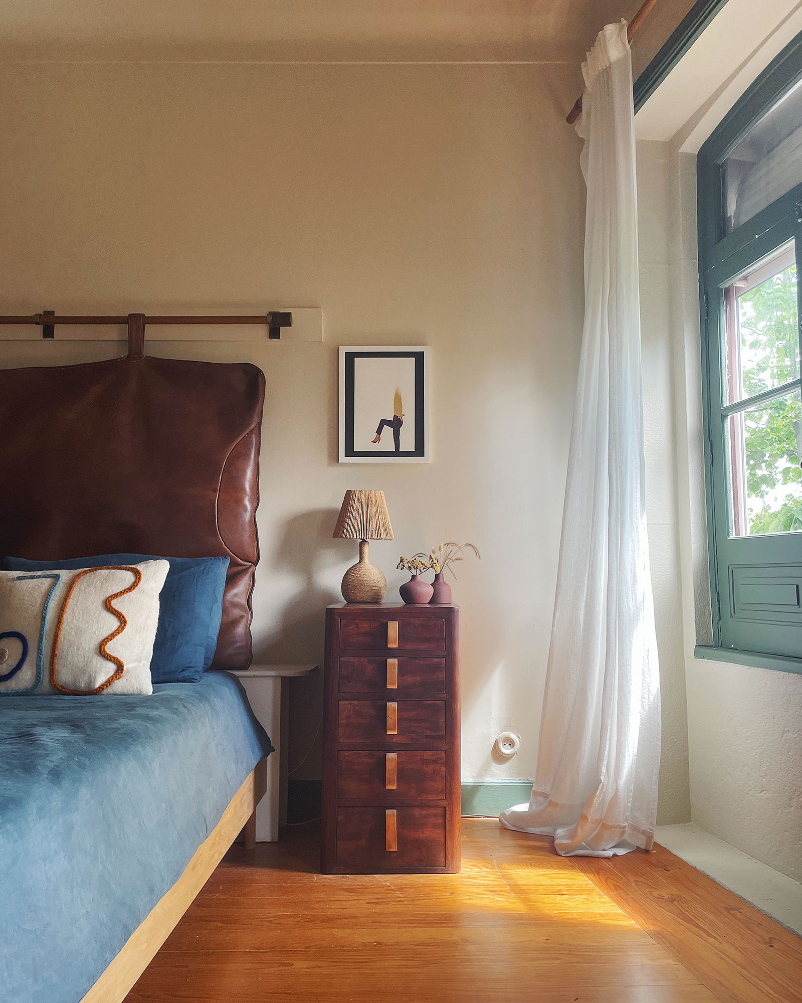 vintage-bonfim_apartment_porto-portugal_interior-bedroom.jpg