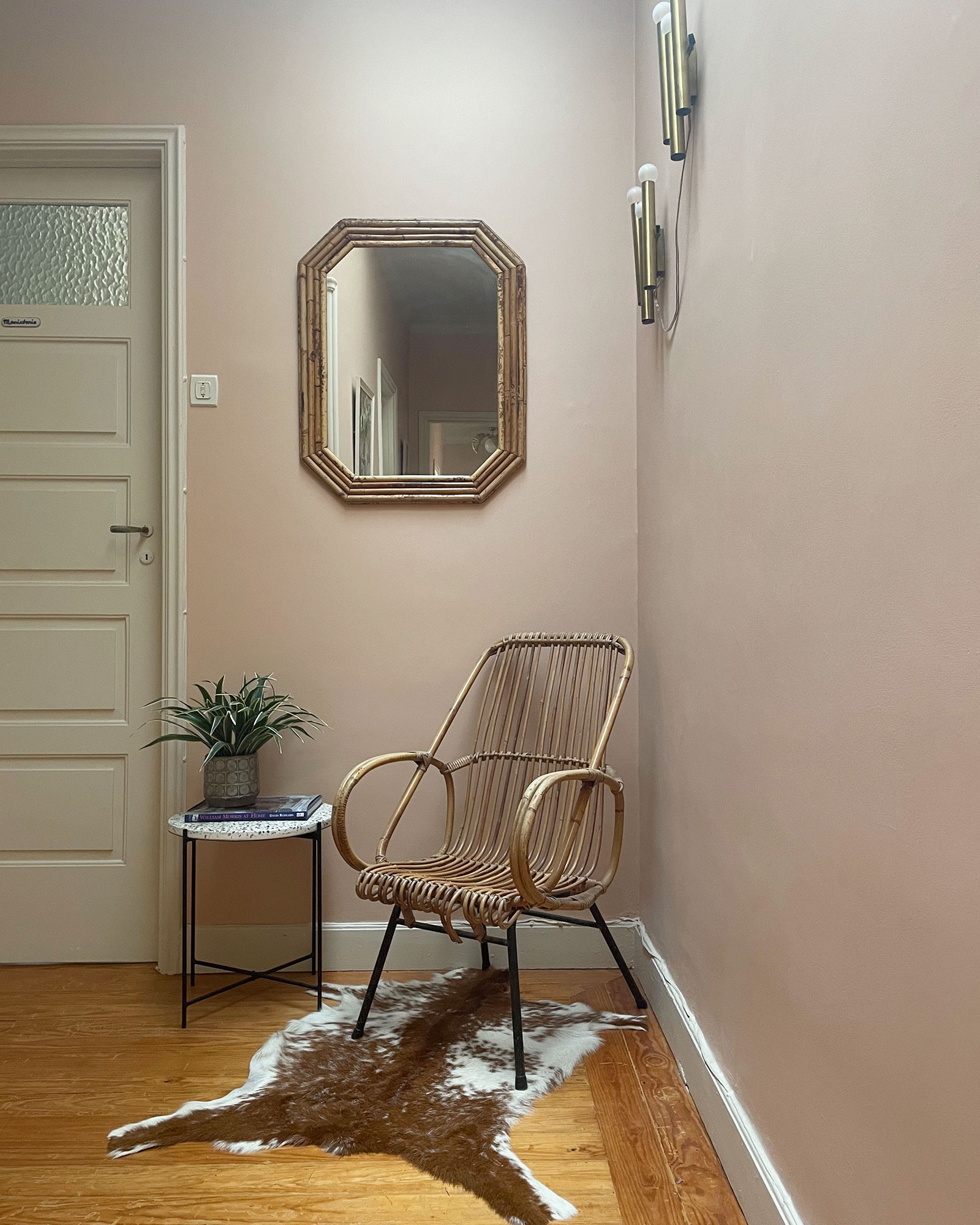 vintage-bonfim_apartment_porto-portugal_interior-chair.jpg