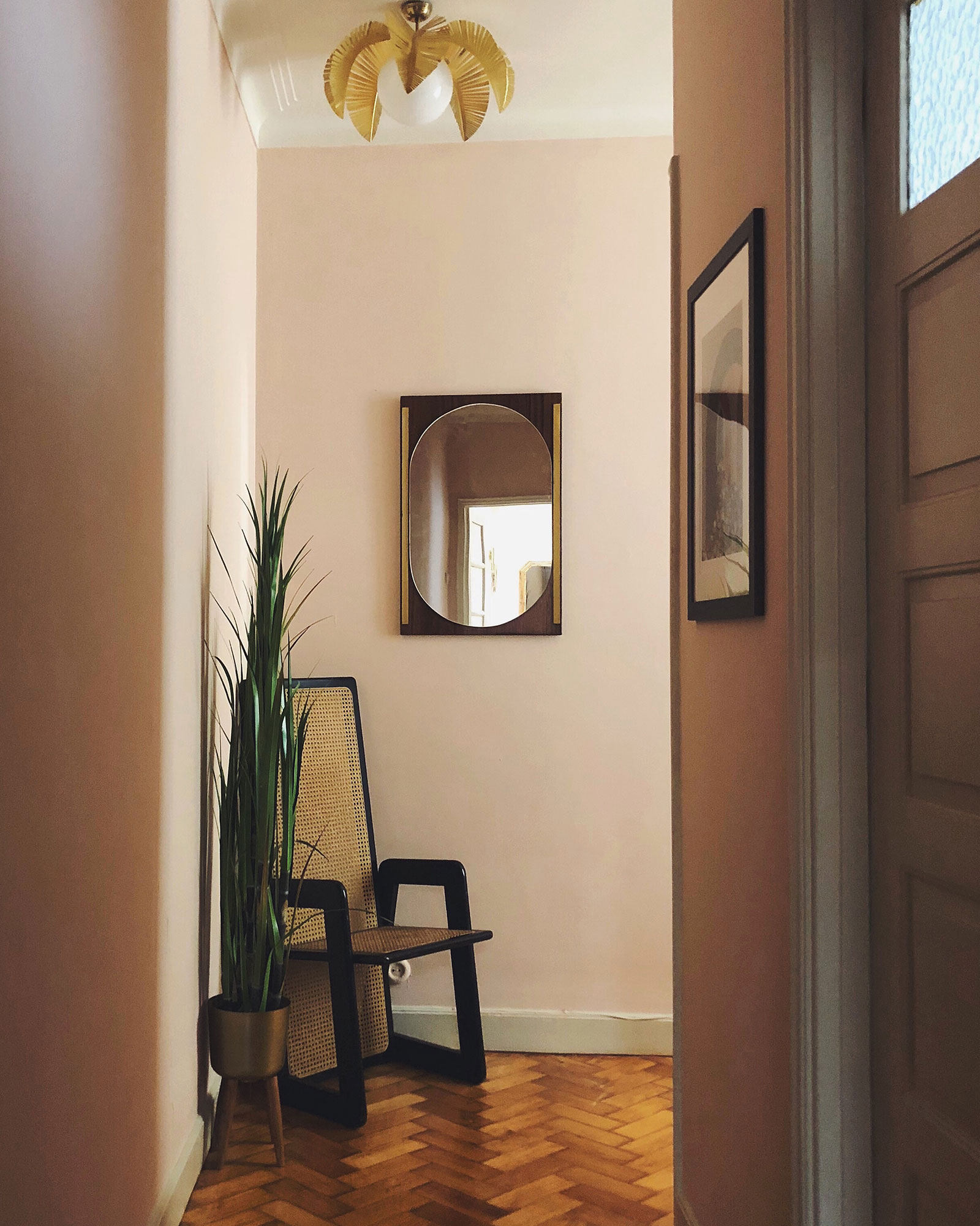 vintage-bonfim_apartment_porto-portugal_interior-chair.jpg