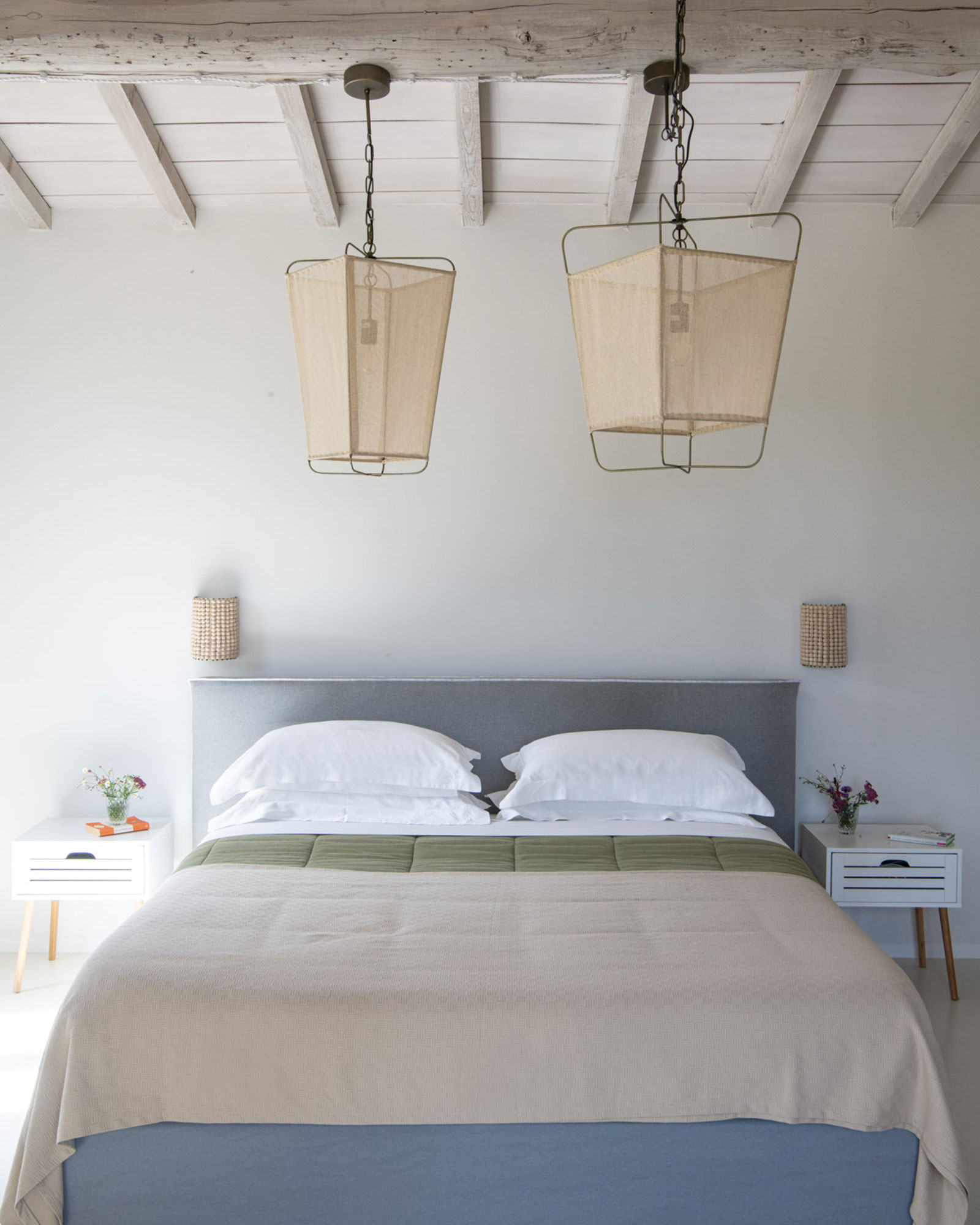 casa-montemelino_estate_umbria-italy_interior-bedroom-design.jpg