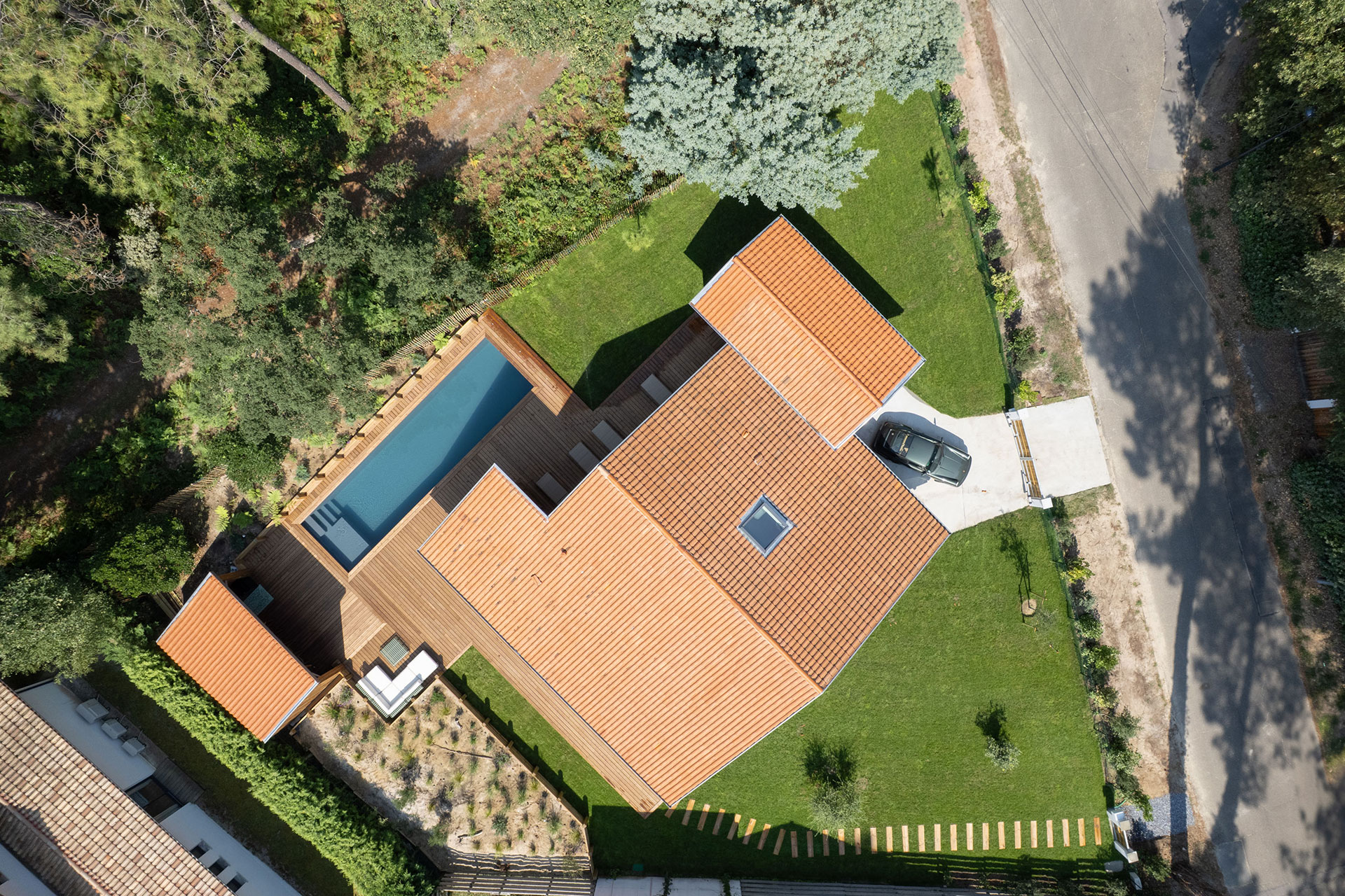 villa-dyreye_villa_seignosse-france_exterior-drone.jpg