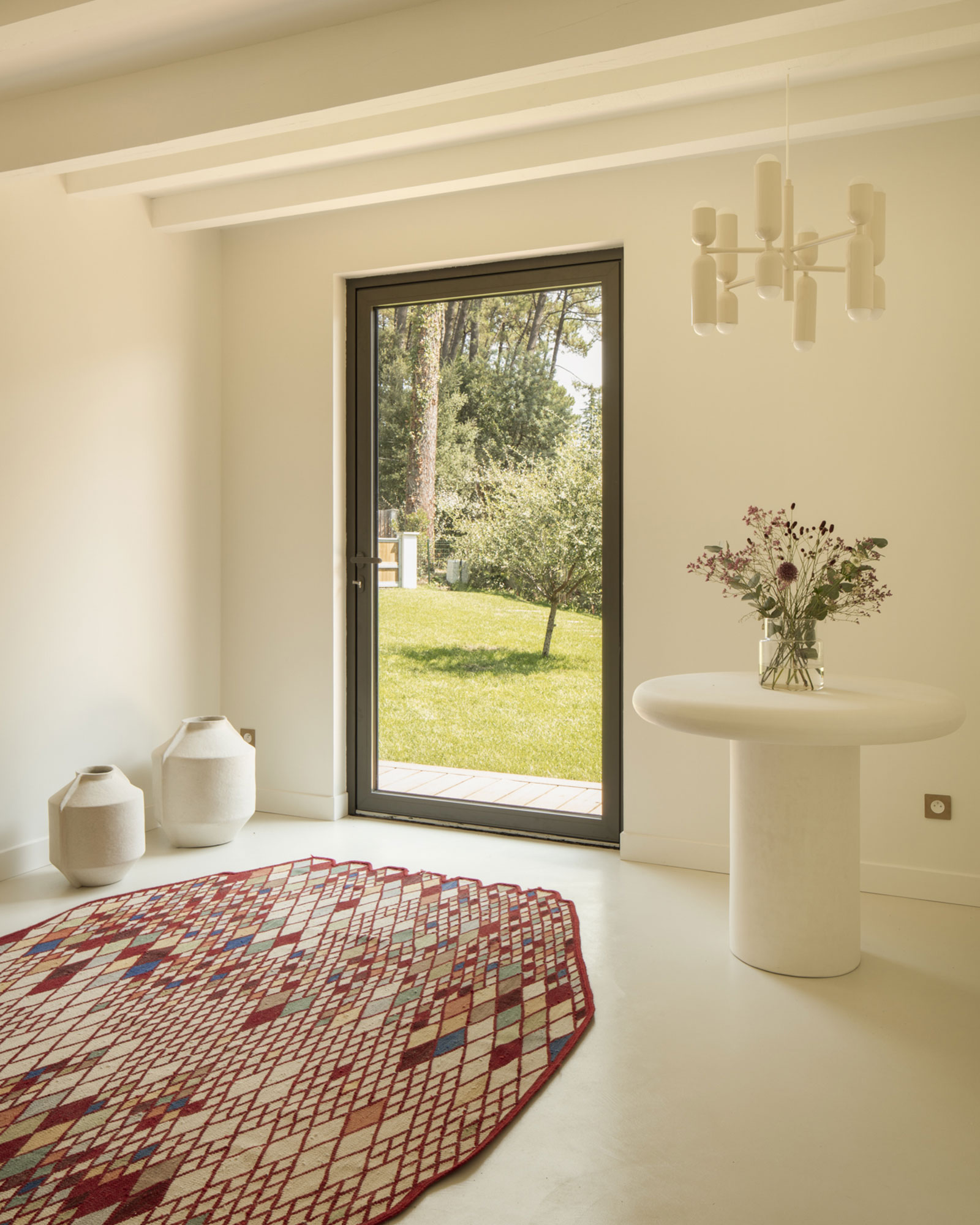 villa-dyreye_villa_seignosse-france_interior-window.jpg