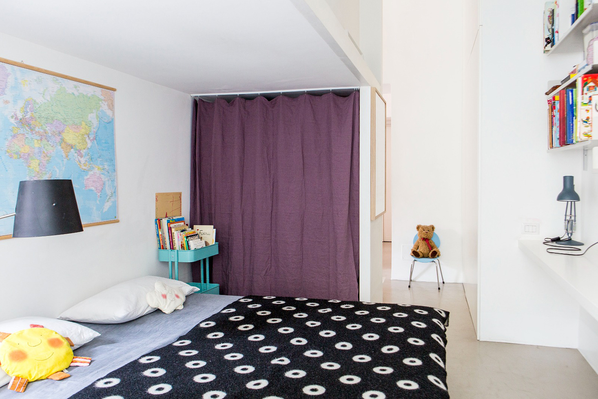 casa-cris_house_rome-italy_interior-bedroom.jpg