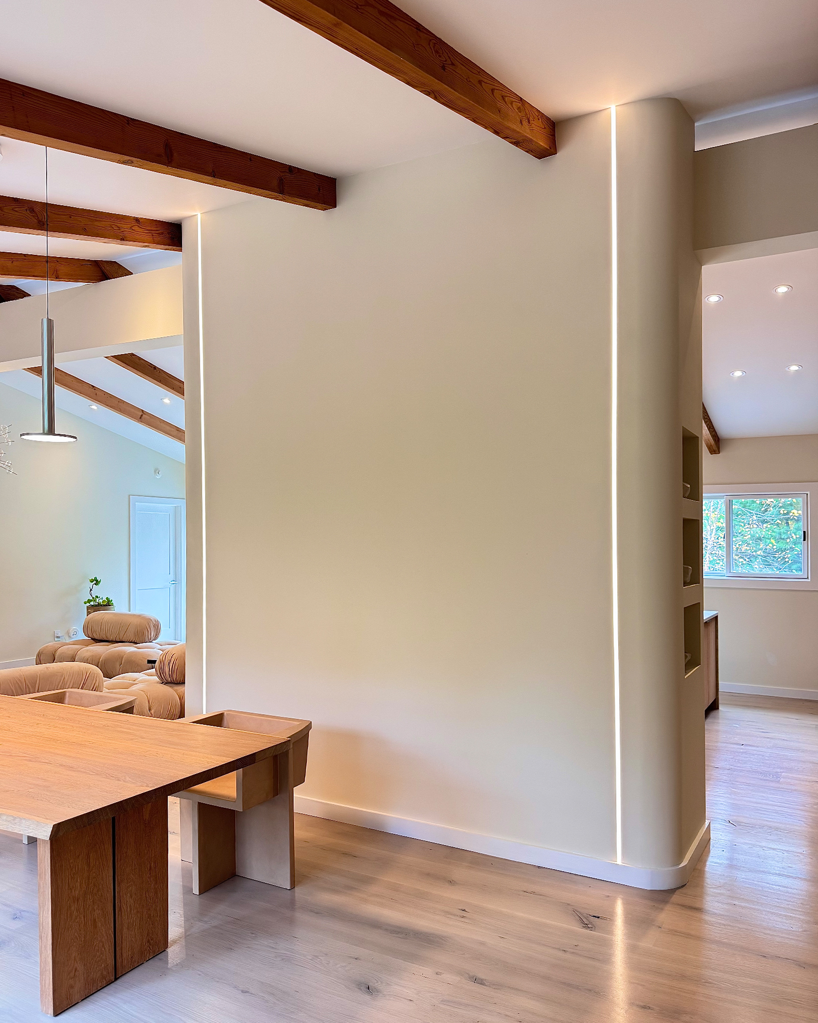 hamptons-abode_villa_water-mill-new-york-usa_interior-detail-space.jpg