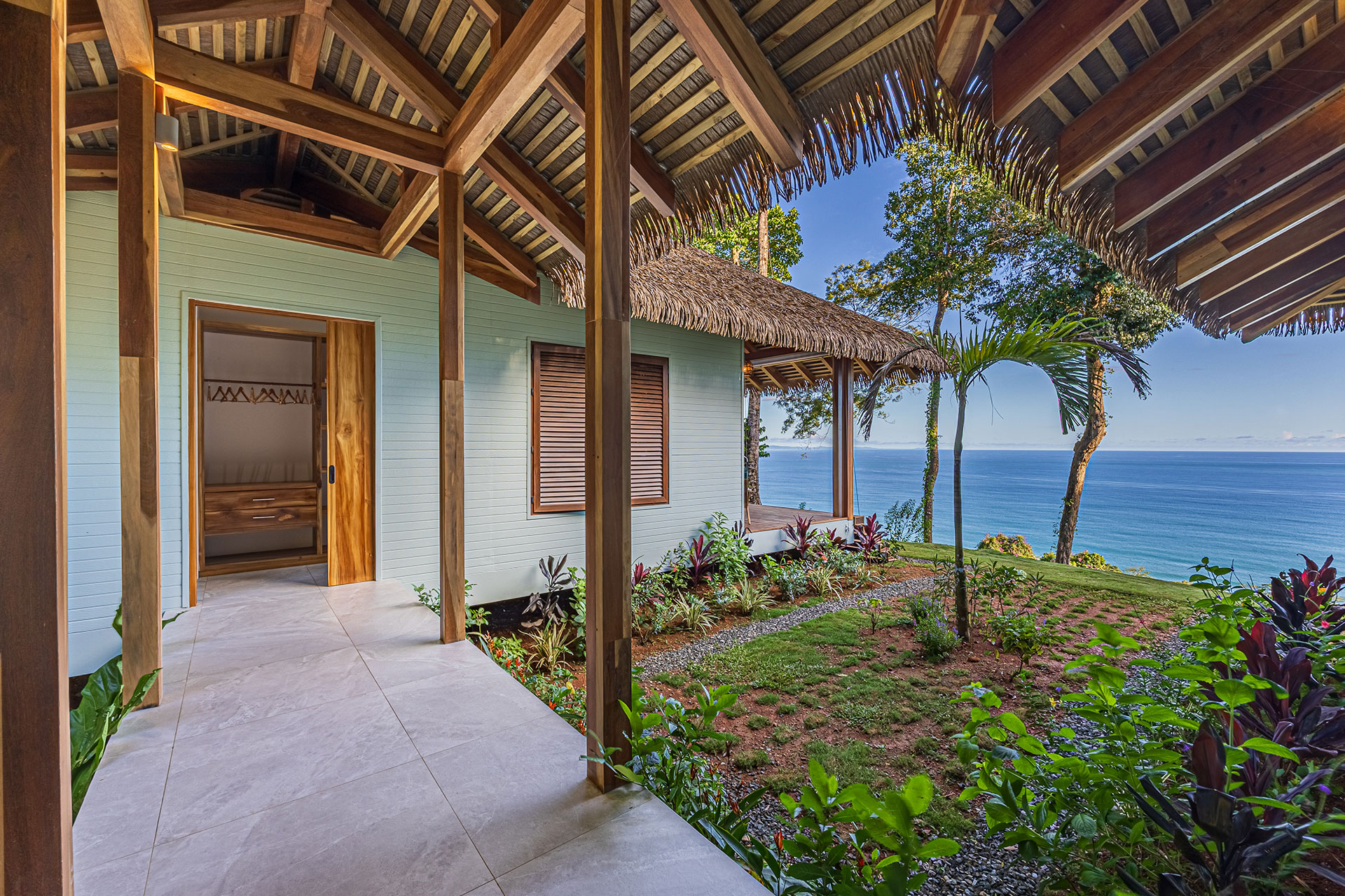 punta-jaguar_bungalow_puntarenas-costa-rica_exterior-architecture.jpg