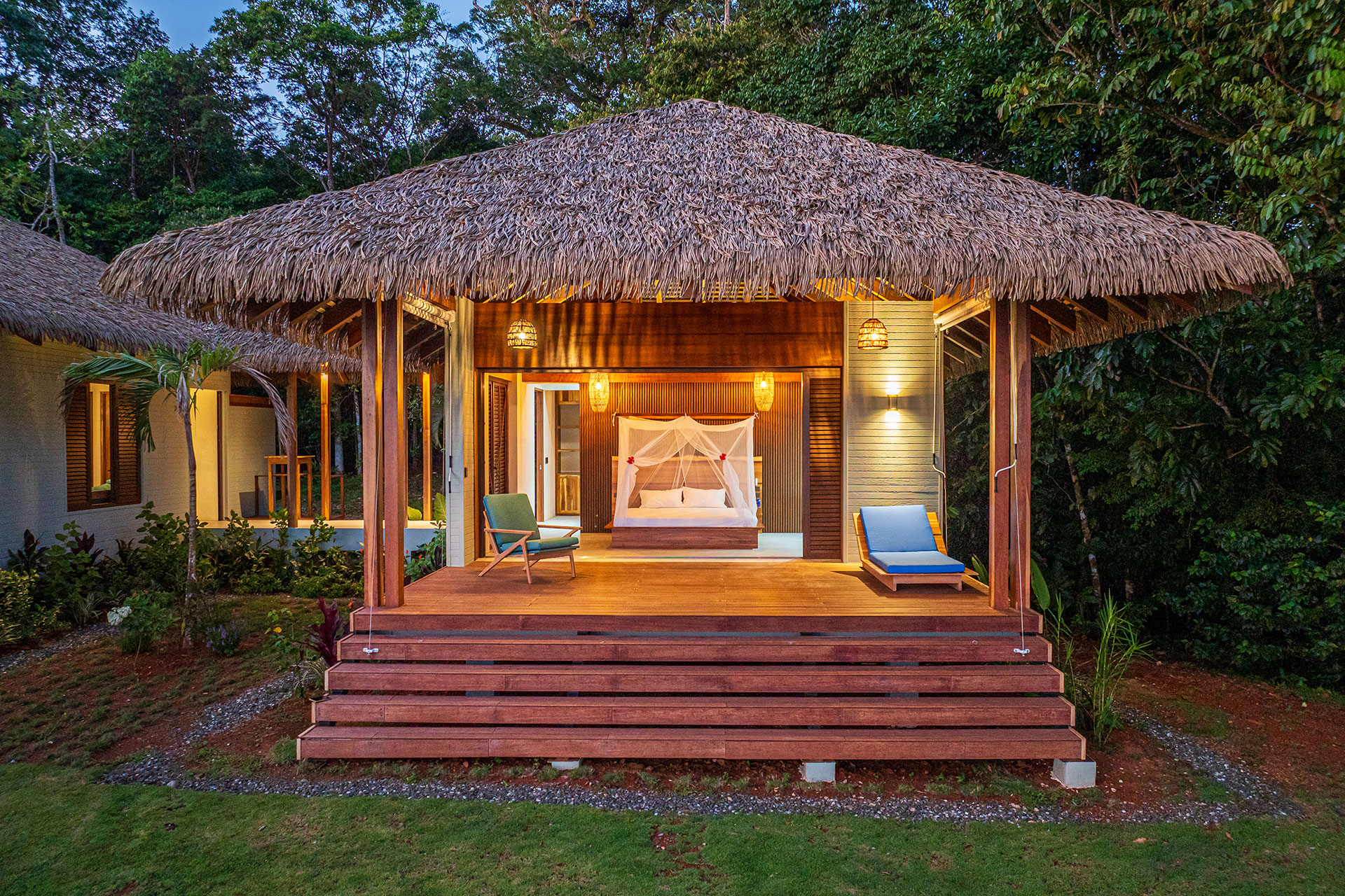 punta-jaguar_bungalow_puntarenas-costa-rica_exterior-bedroom.jpg