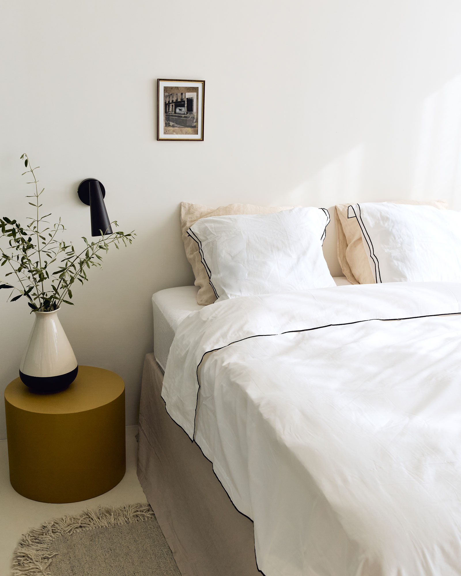 le-loft-de-luzege_loft_Occitanie-france_interior-bed.jpg